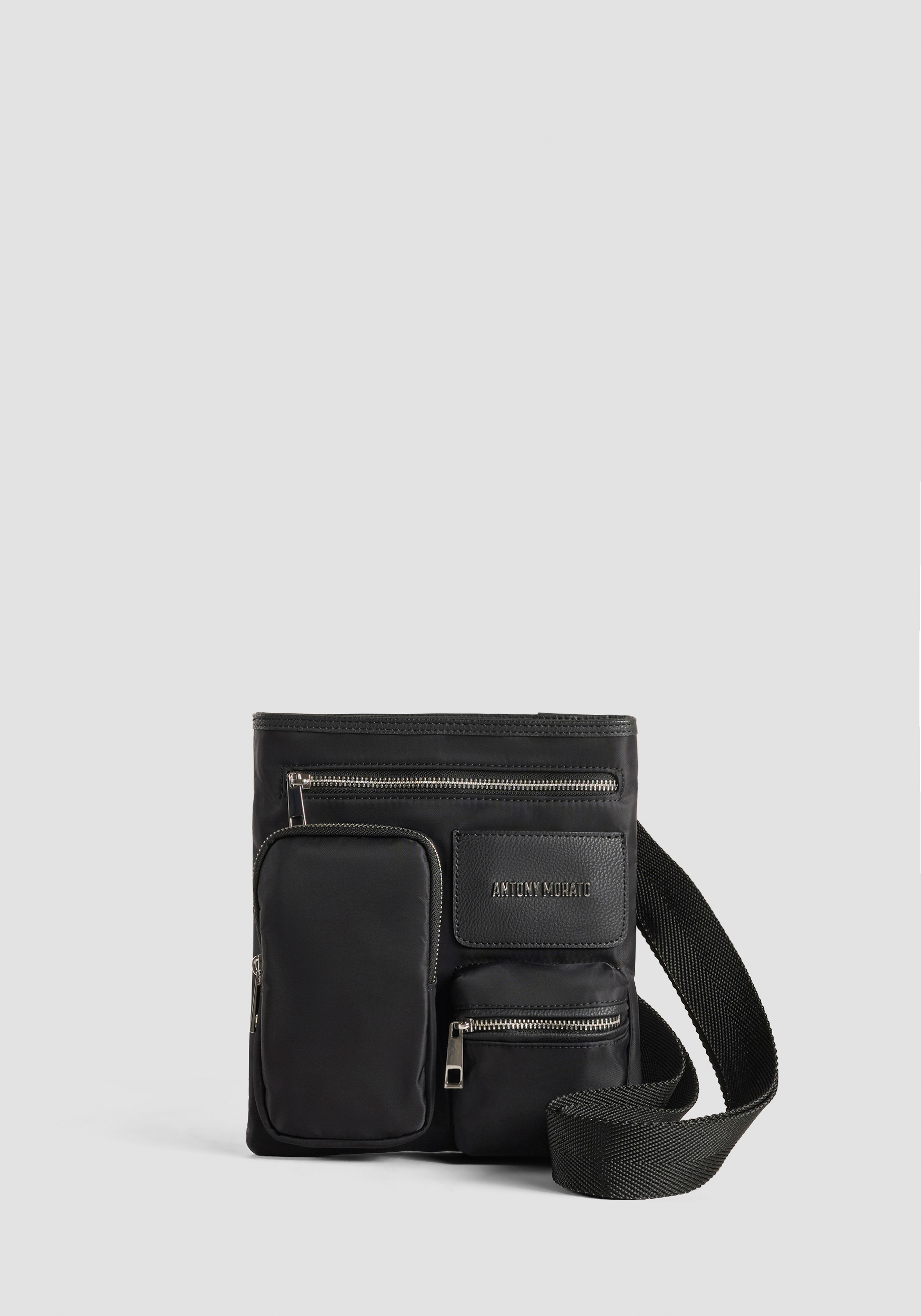 MESSENGER IN NYLON AND FAUX LEATHER