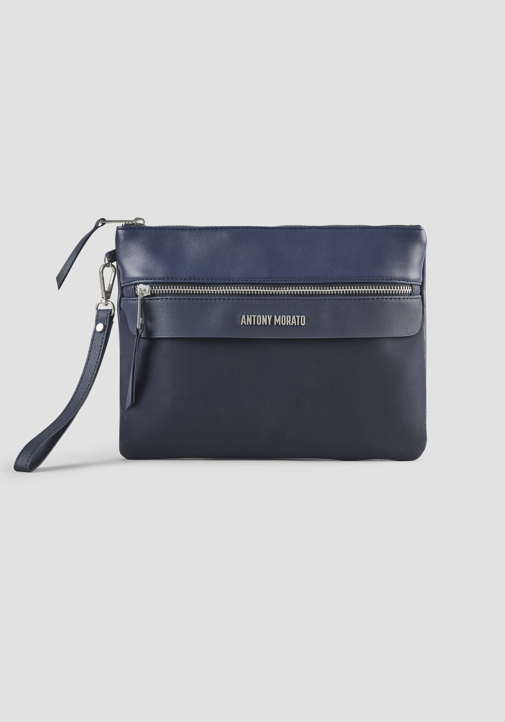 BOLSO POUCH DE NAILON Y PIEL SINTÉTICA