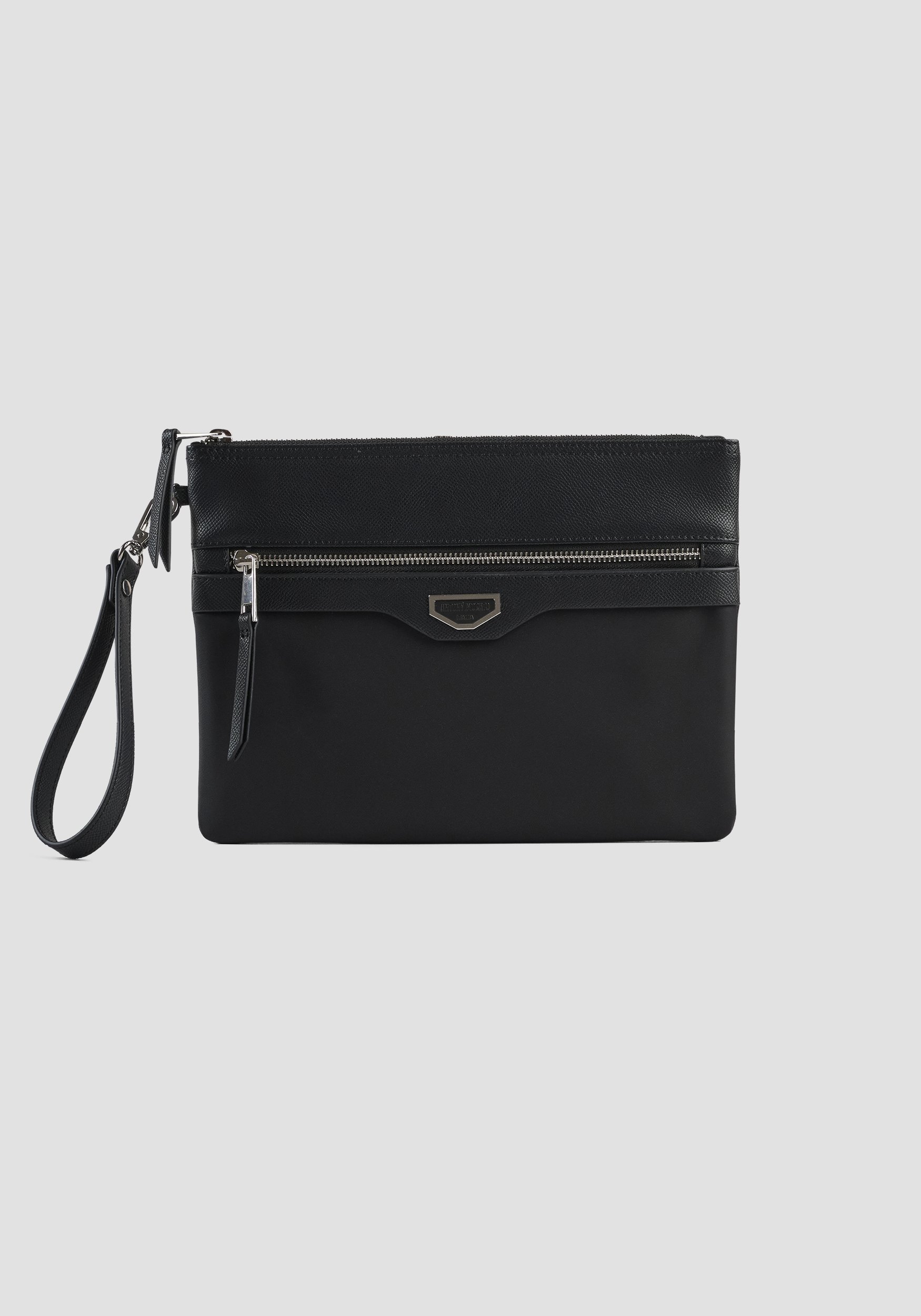 BOLSO POUCH DE NAILON Y PIEL SINTÉTICA