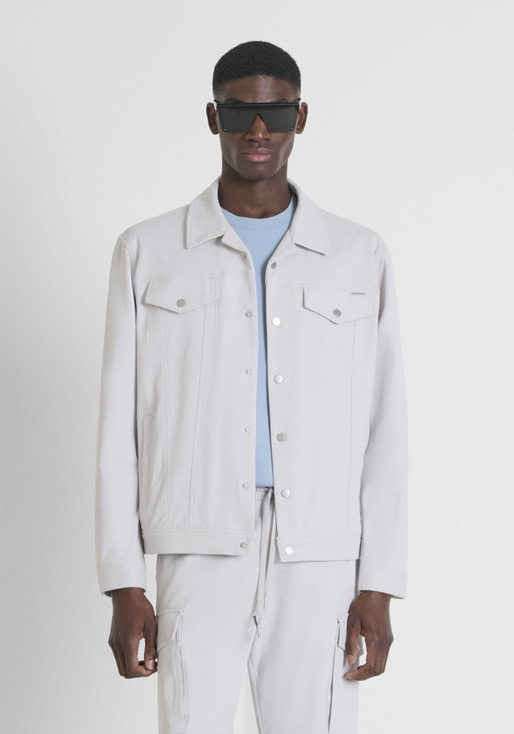 JACKET REGULAR FIT IN COTTON BLEND TWILL WITH METAL LOGO