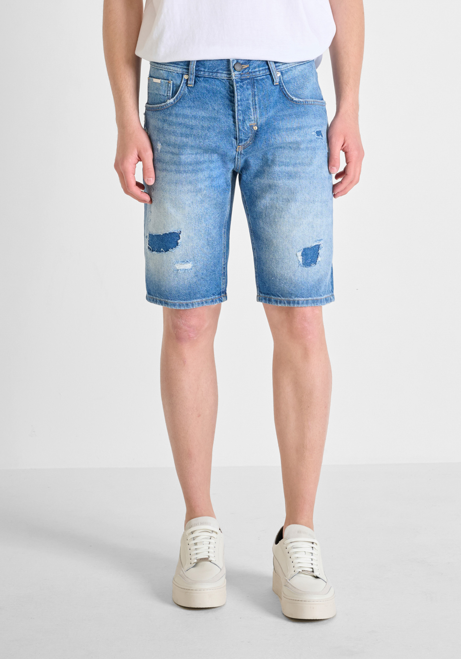 PANTALONES CORTOS SLIM FIT «ARGON» EN TEJIDO VAQUERO