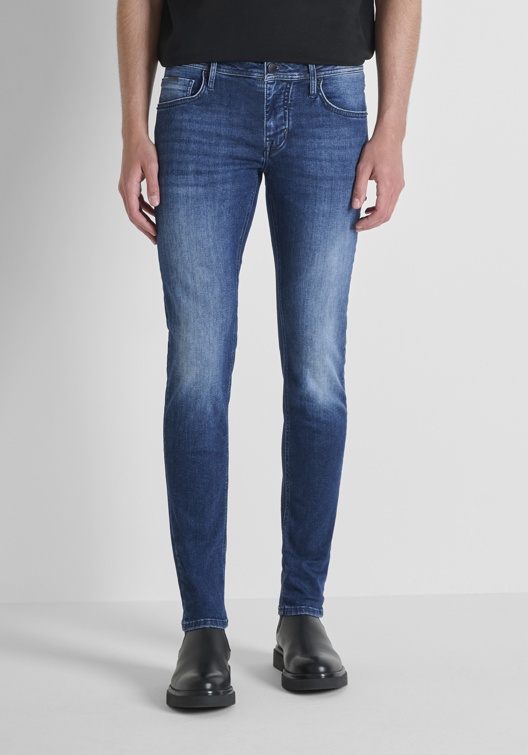 VAQUEROS TAPERED FIT 