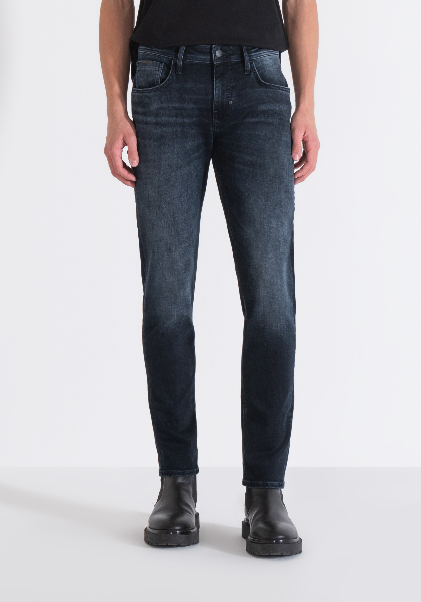 VAQUEROS «KURT» COMFORT TAPERED FIT AZULES