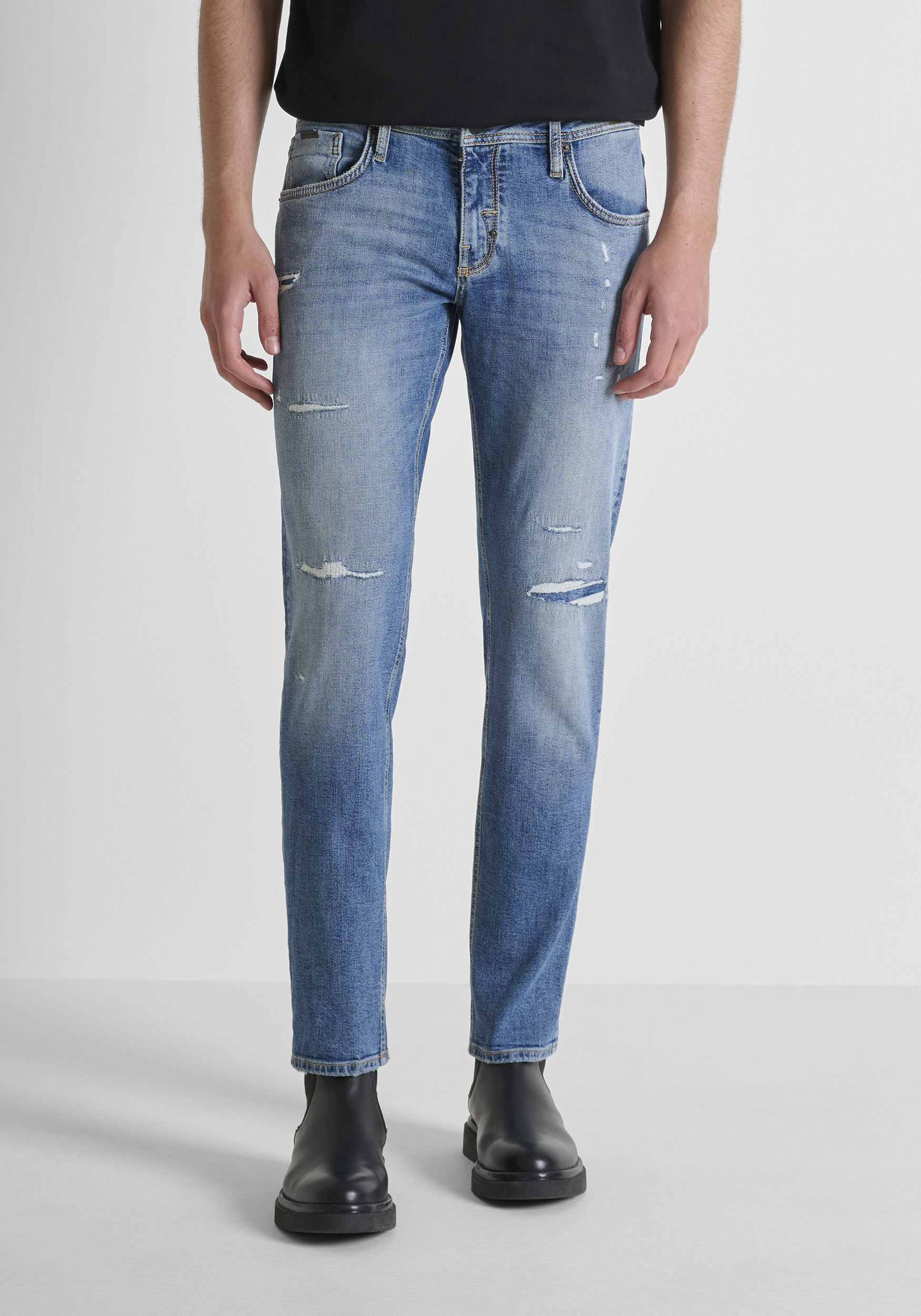 VAQUEROS COMFORT TAPERED FIT «KURT» EN DENIM AZUL