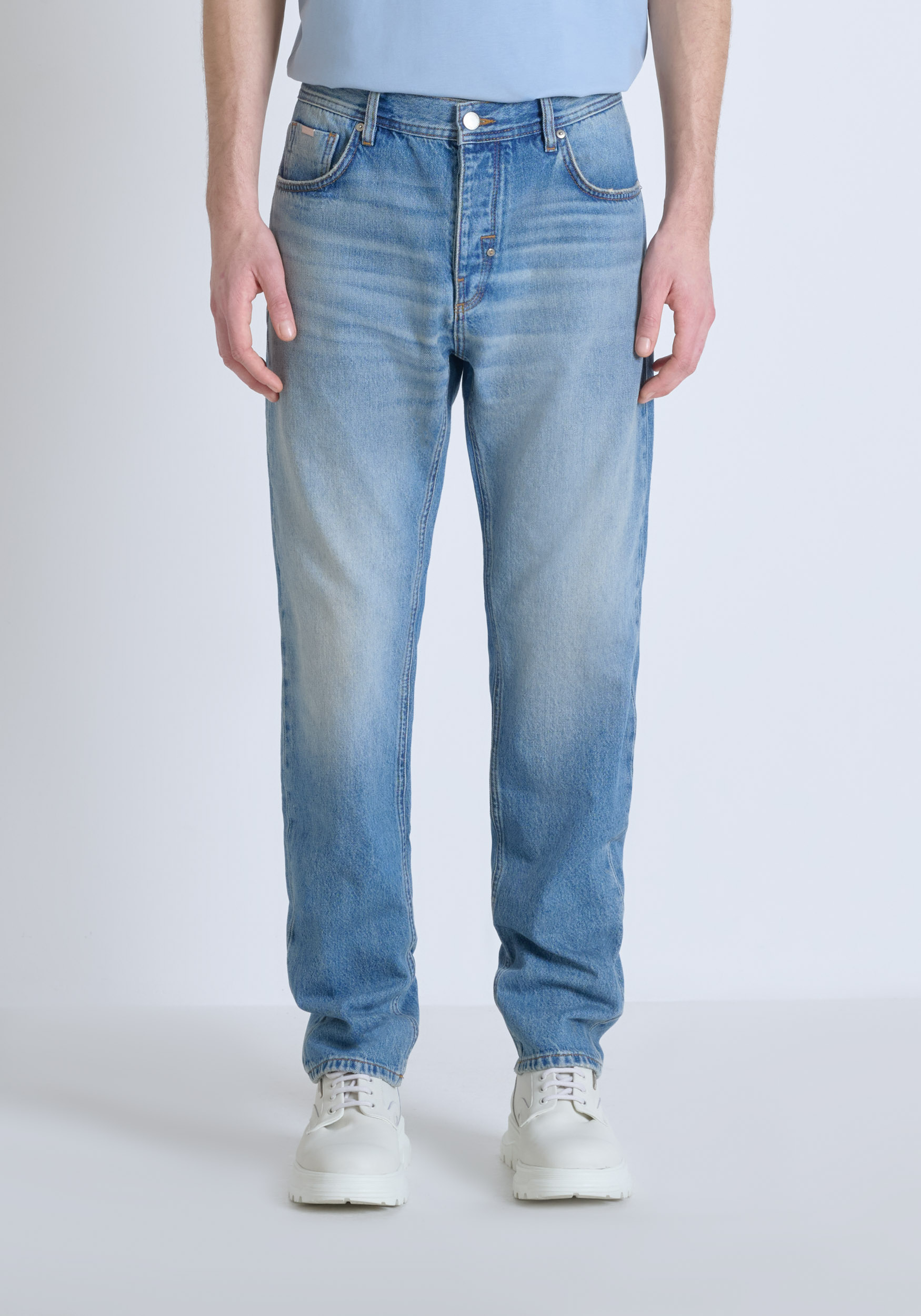 JEANS REGULAR STRAIGTH FIT "JOE" IN DENIM CHIARO