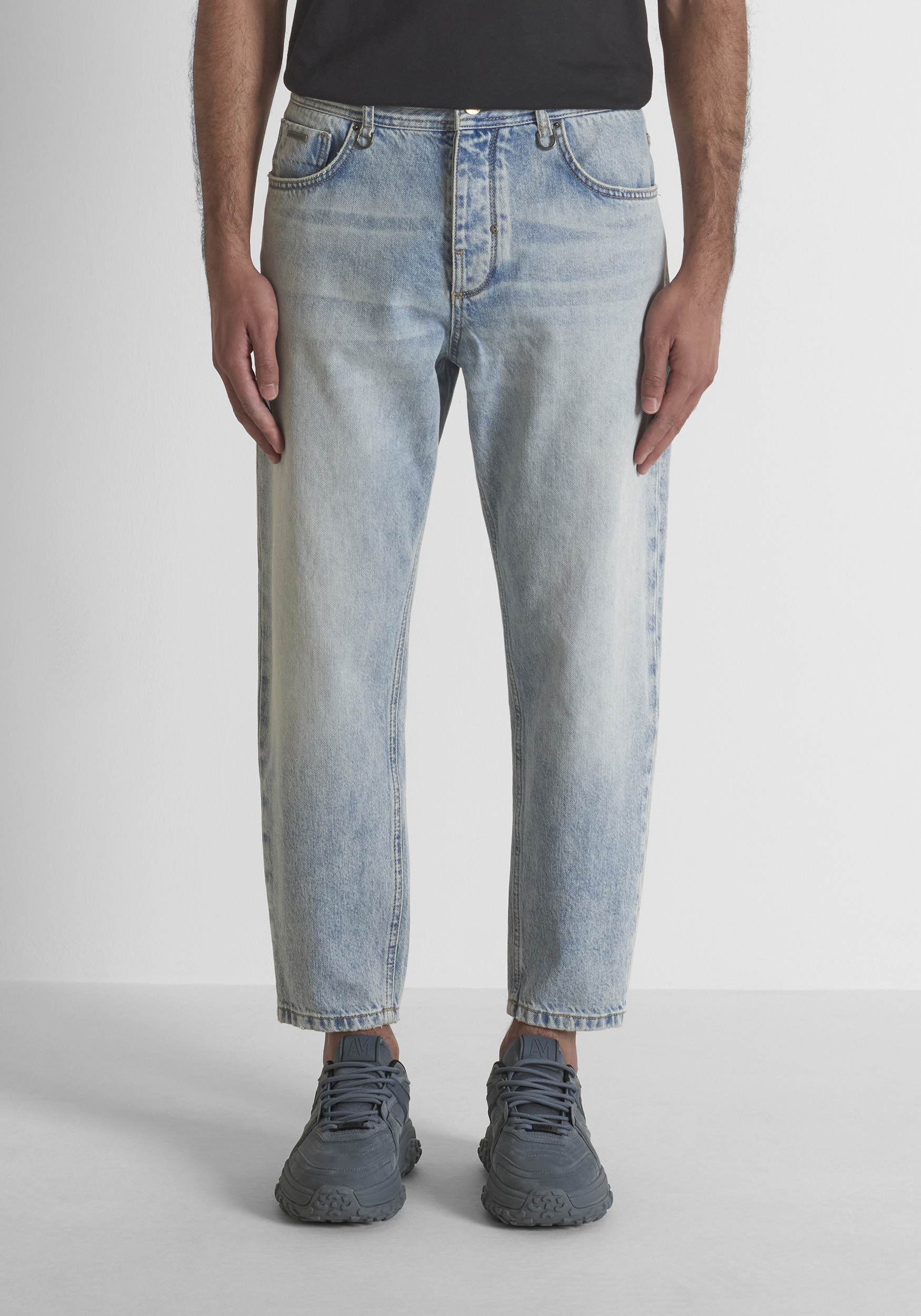 Jeans "Doris" in denim blu baggy fit alla caviglia