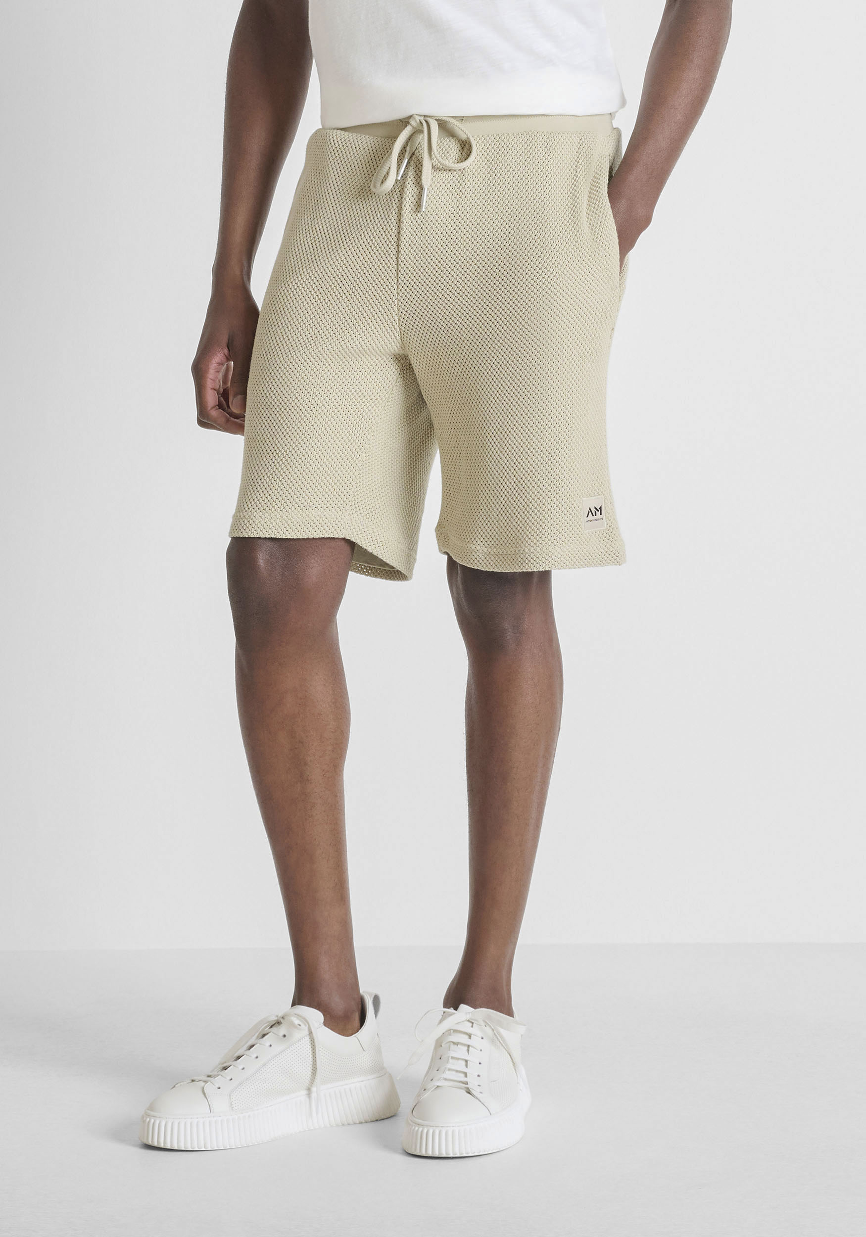 PANTALONES CORTOS REGULAR FIT DE MEZCLA DE ALGODÓN CON LOGOTIPO DE GOMA