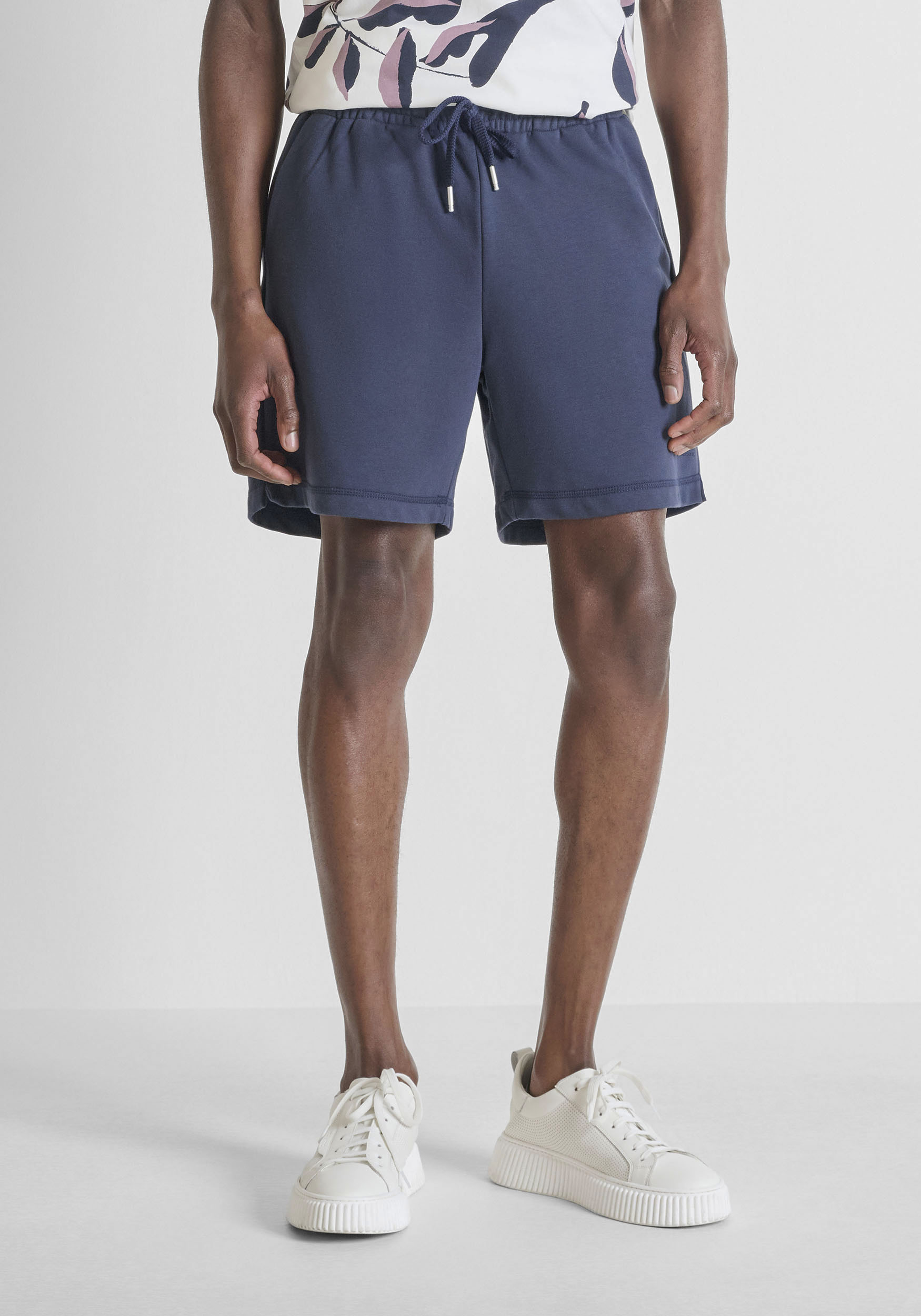 PANTALONES CORTOS REGULAR FIT DE MEZCLA DE ALGODÓN ELÁSTICO