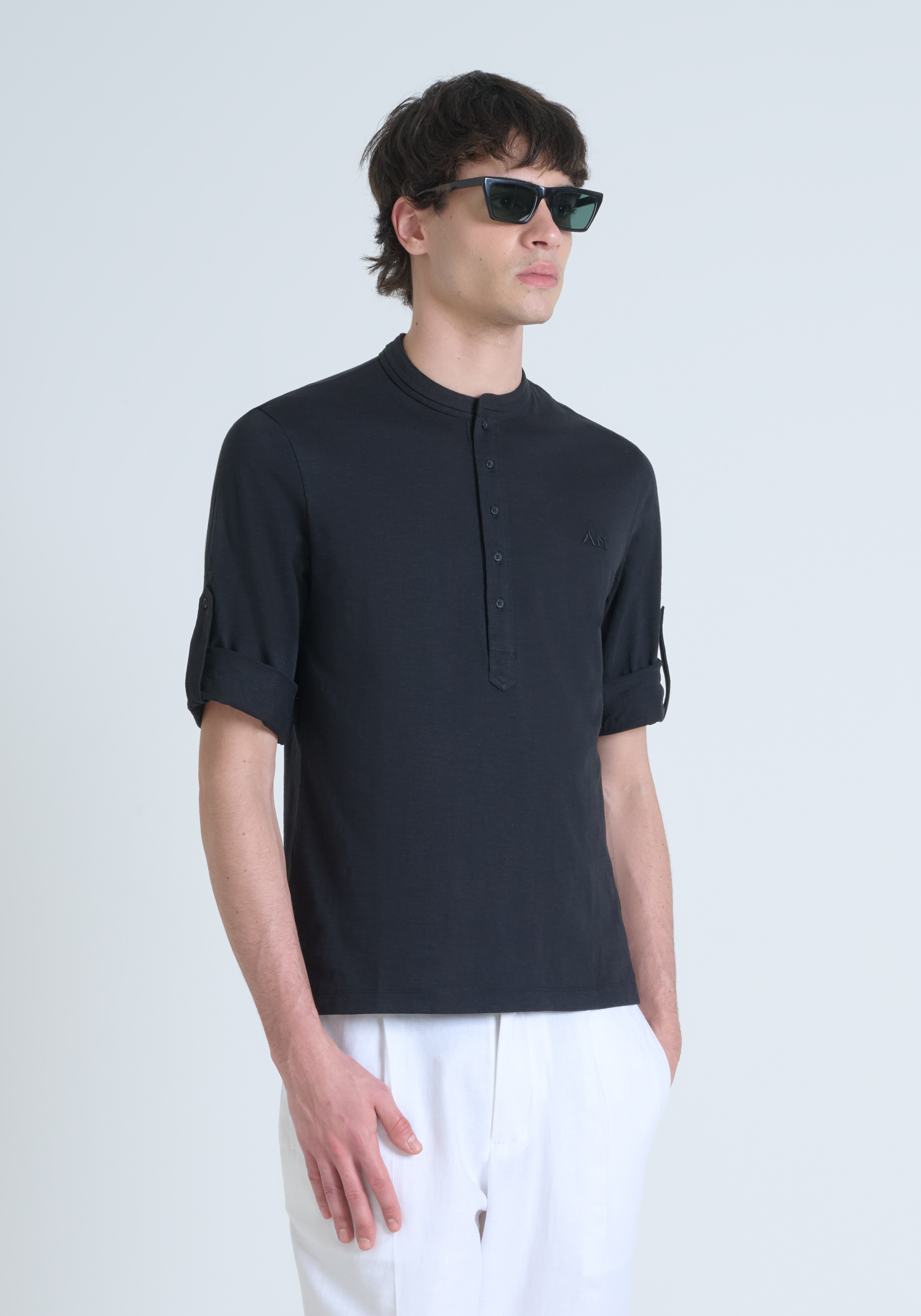 CAMISETA REGULAR FIT DE ALGODÓN FLAMEADO CON LOGOTIPO BORDADO