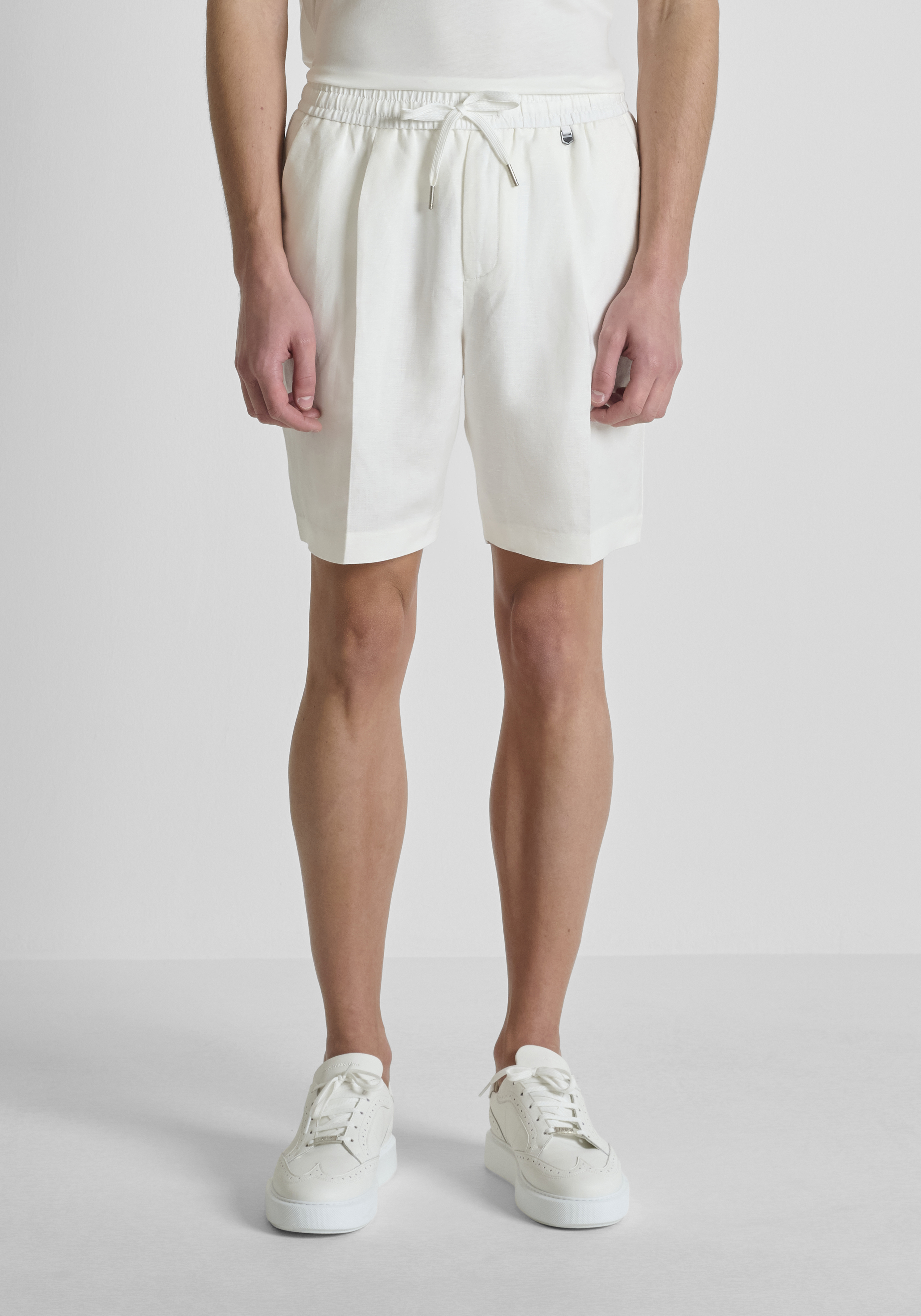 PANTALONES CORTOS REGULAR FIT «NEIL» DE MEZCLA DE LINO Y VISCOSA SLUB