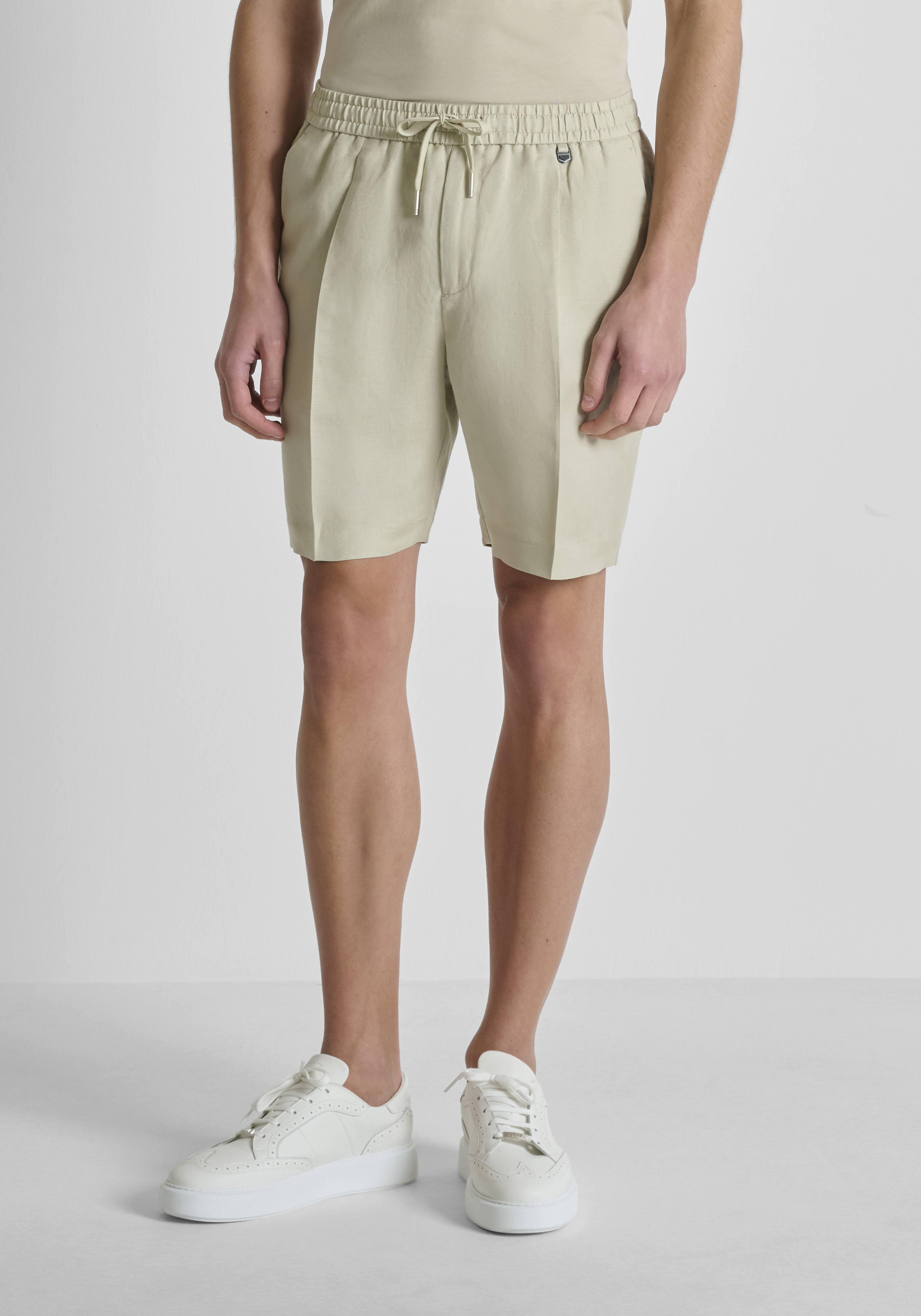 PANTALONES CORTOS REGULAR FIT «NEIL» DE MEZCLA DE LINO Y VISCOSA SLUB