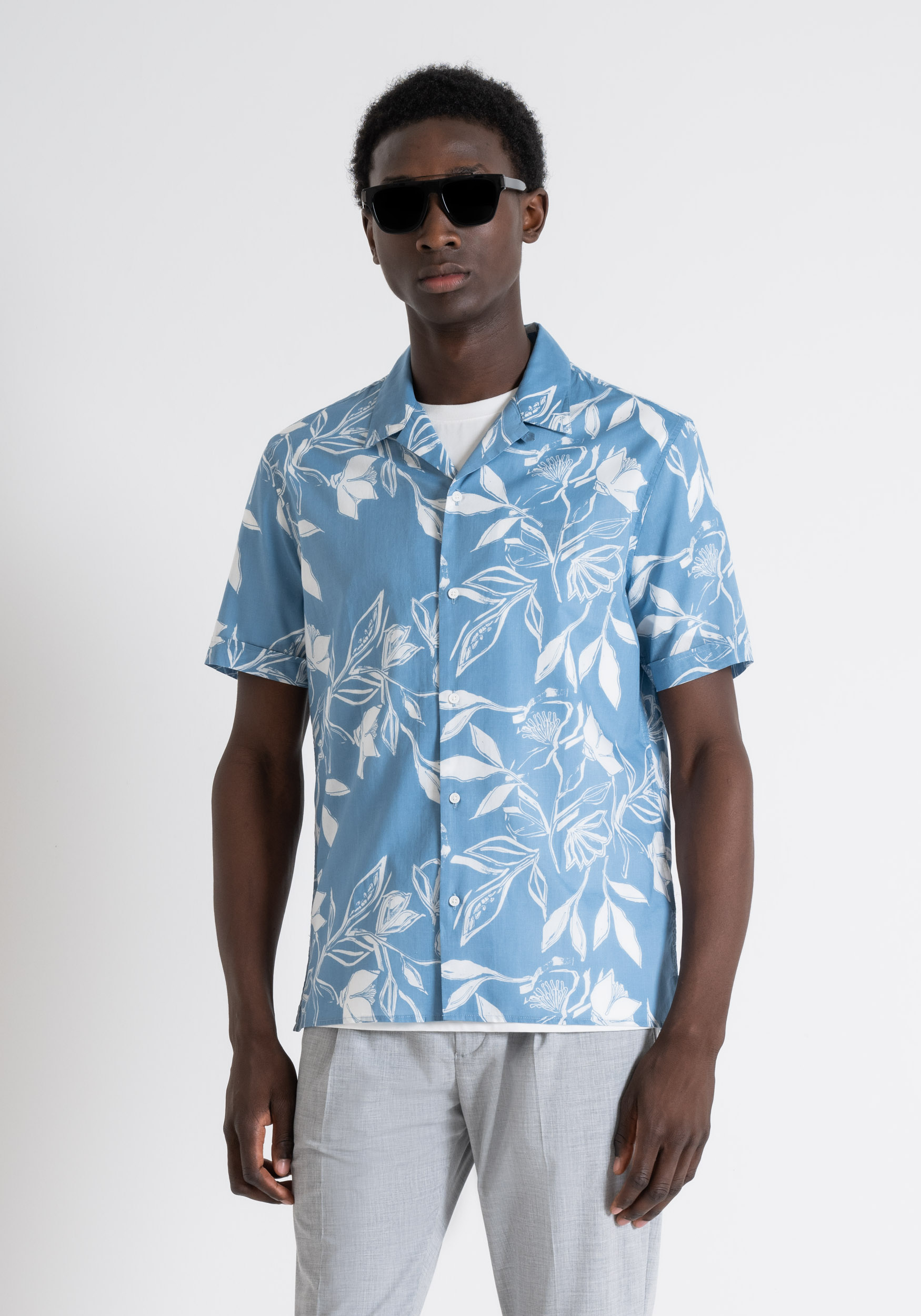 CAMISA HONOLULU DE CORTE RECTO REGULAR EN ALGODÓN ESTAMPADO CON MANO SUAVE