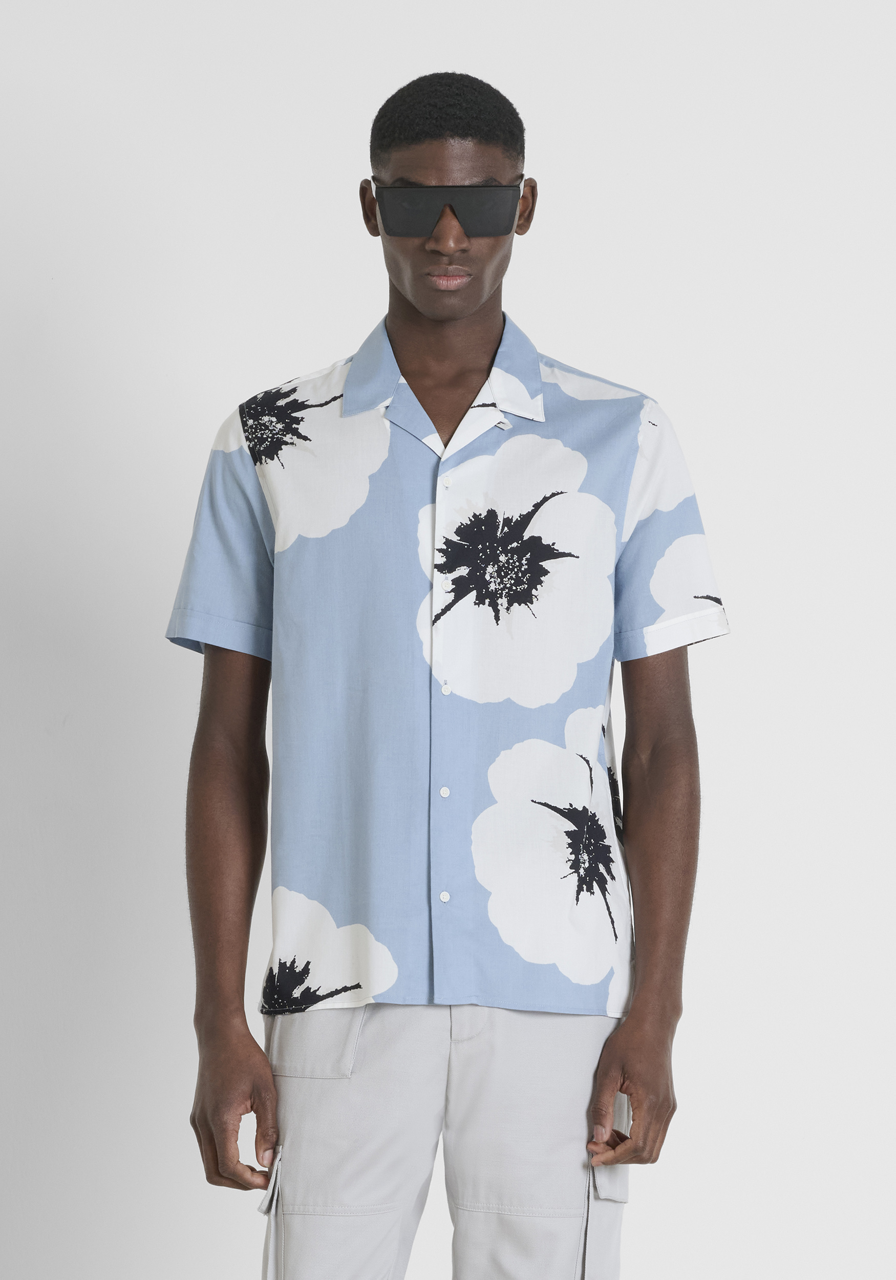 CAMISA STRAIGHT FIT «HONOLULU» EN MEZCLA DE ALGODÓN ESTAMPADO