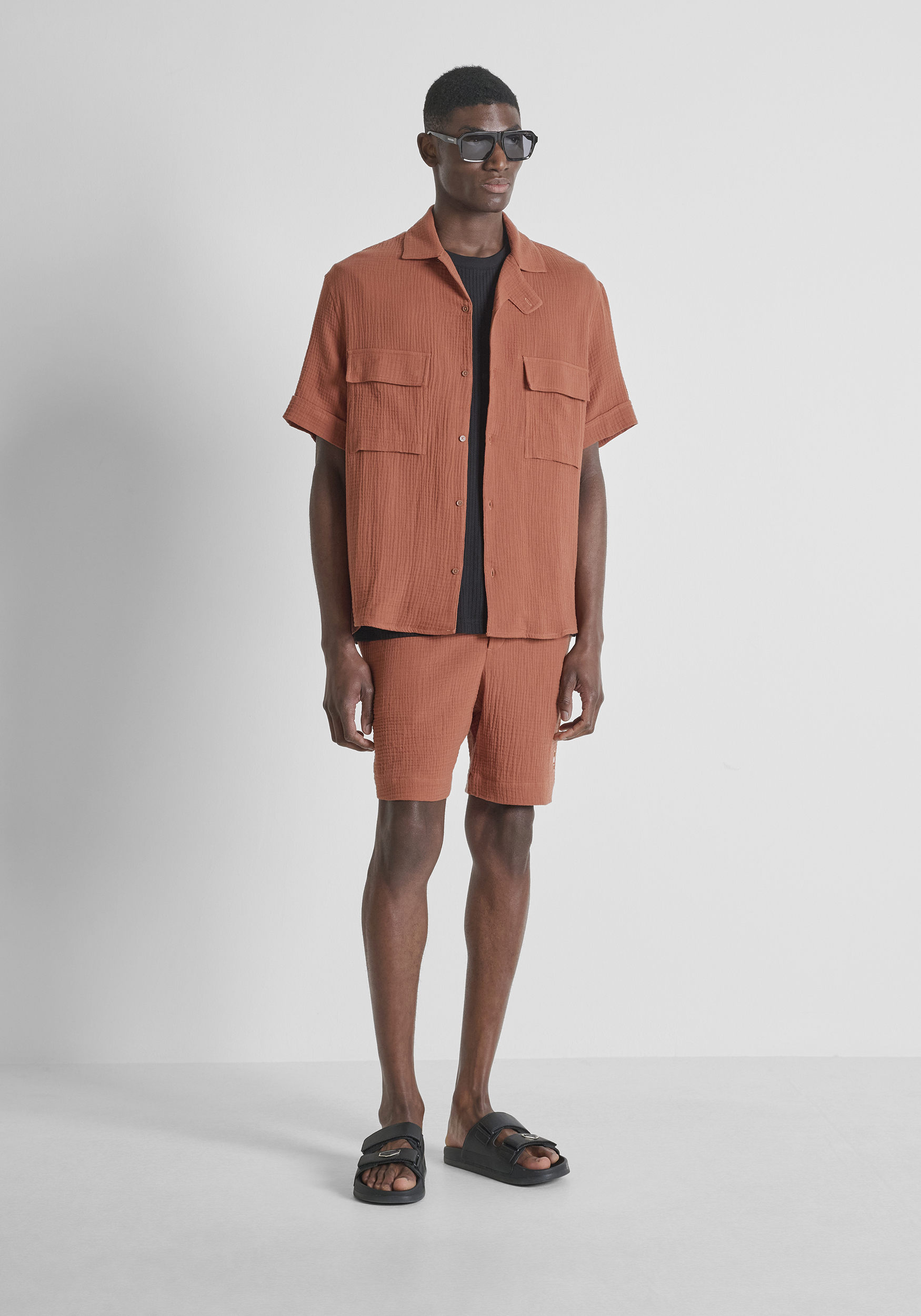 CAMISA RELAXED FIT «NAIROBI» DE ALGODÓN DE TACTO SUAVE CON EFECTO CRACKEL