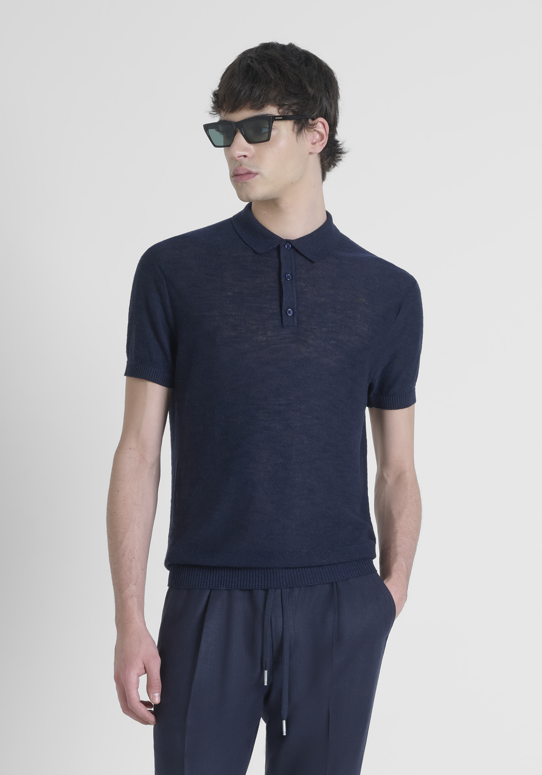 SWEATER REGULAR FIT IN LINEN BLEND SOFT YARN WITH LOGOED METAL BADGE