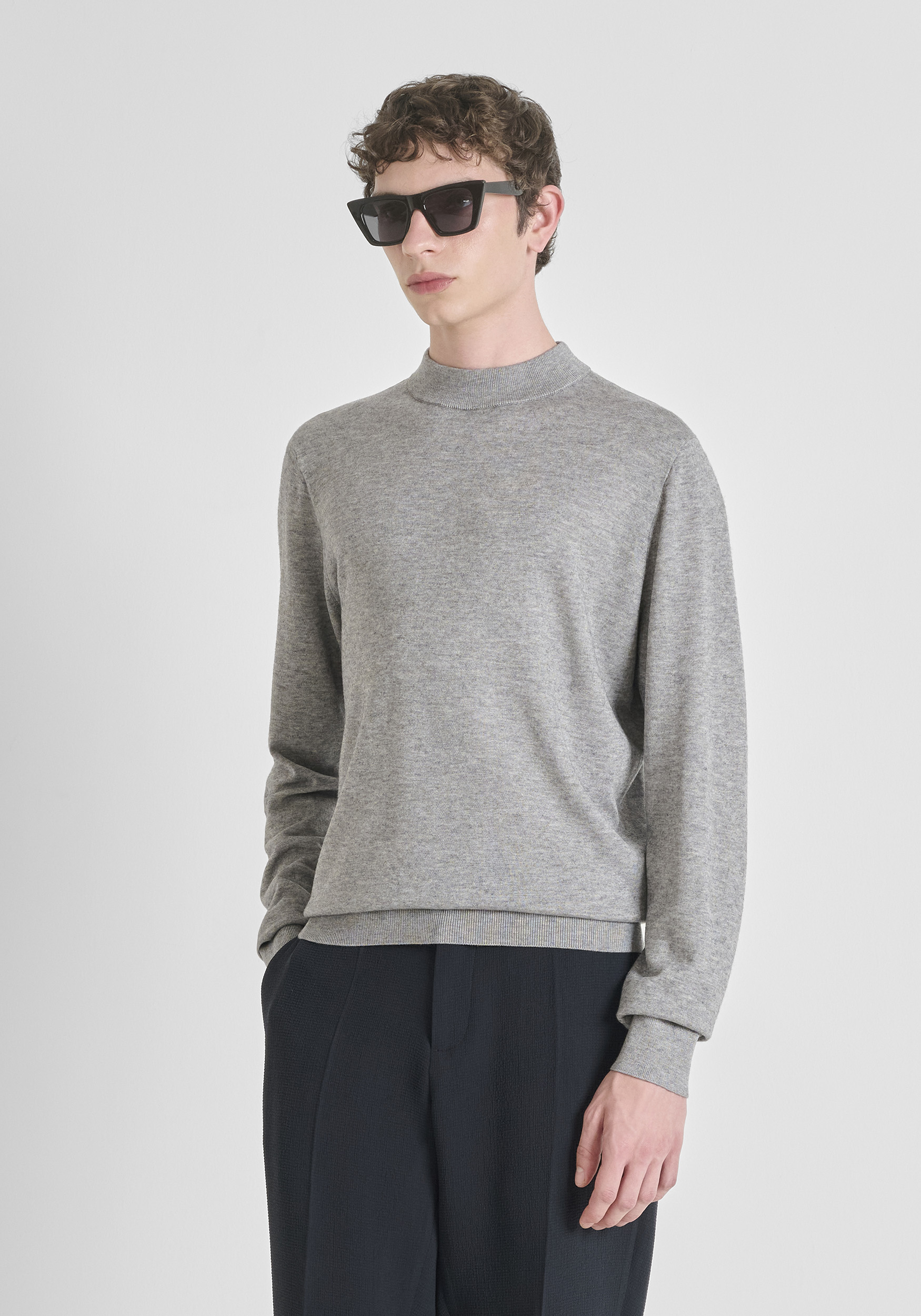 JERSEY REGULAR FIT EN MEZCLA DE LANA