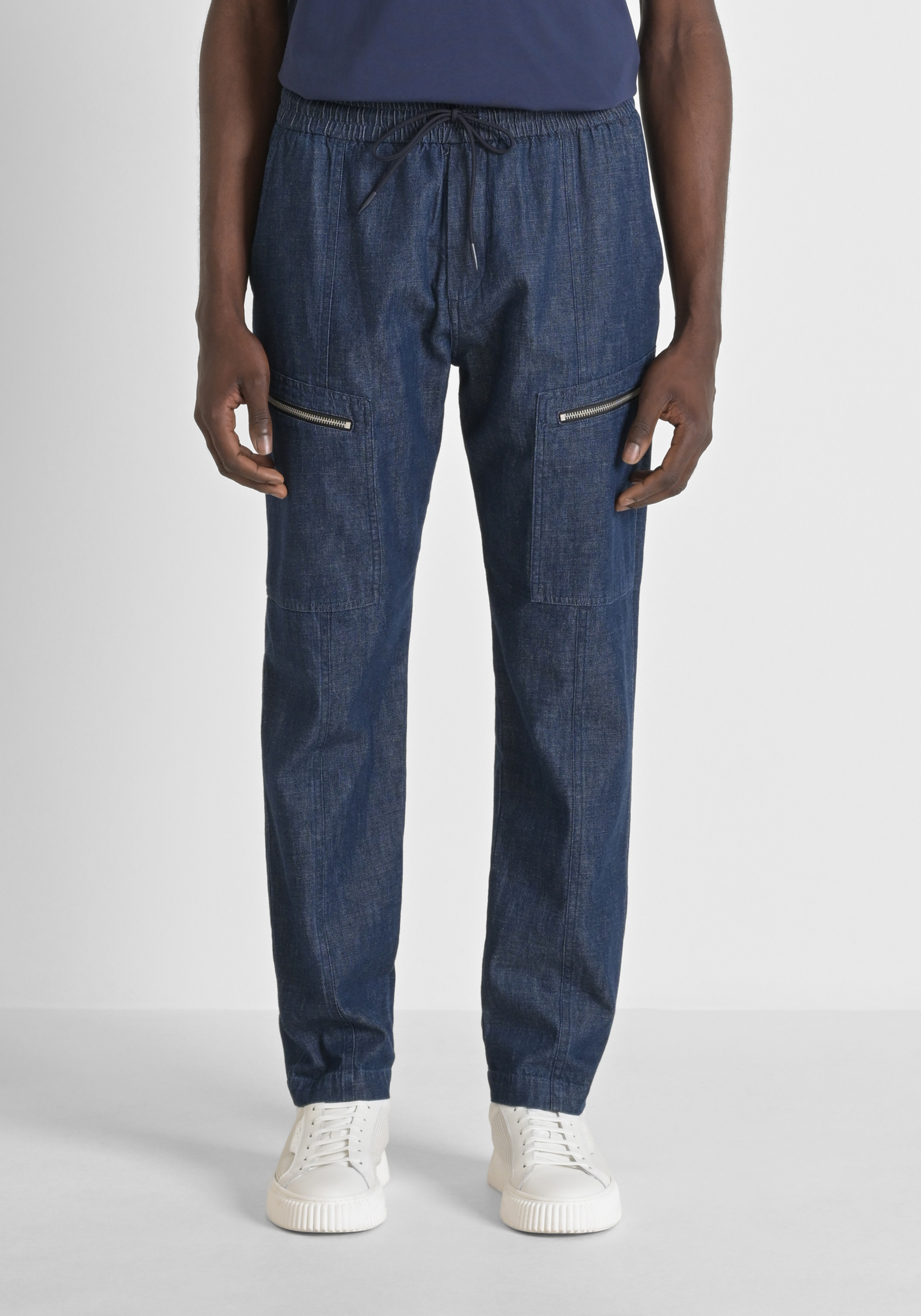 PANTALONES REGULAR FIT «ELIAS» EN TEJIDO VAQUERO CON BOLSILLOS CON CREMALLERA