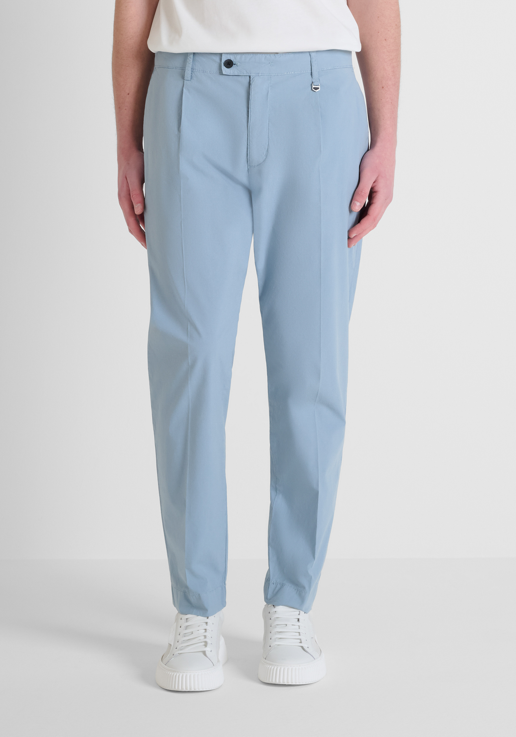 PANTALÓN REGULAR FIT «GAEL» DE ALGODÓN POPELÍN