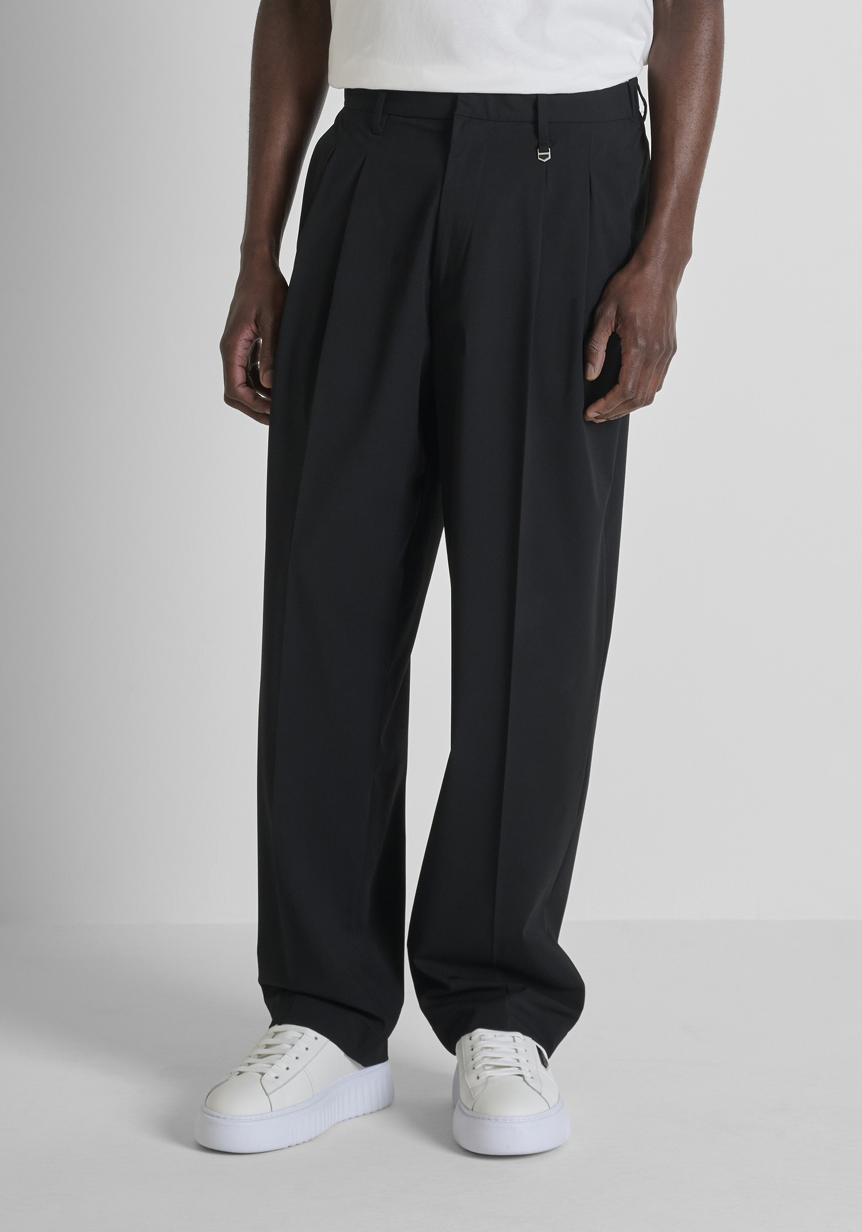 PANTALONES WIDE LEG FIT «LEON» DE MEZCLA DE VISCOSA ELÁSTICA