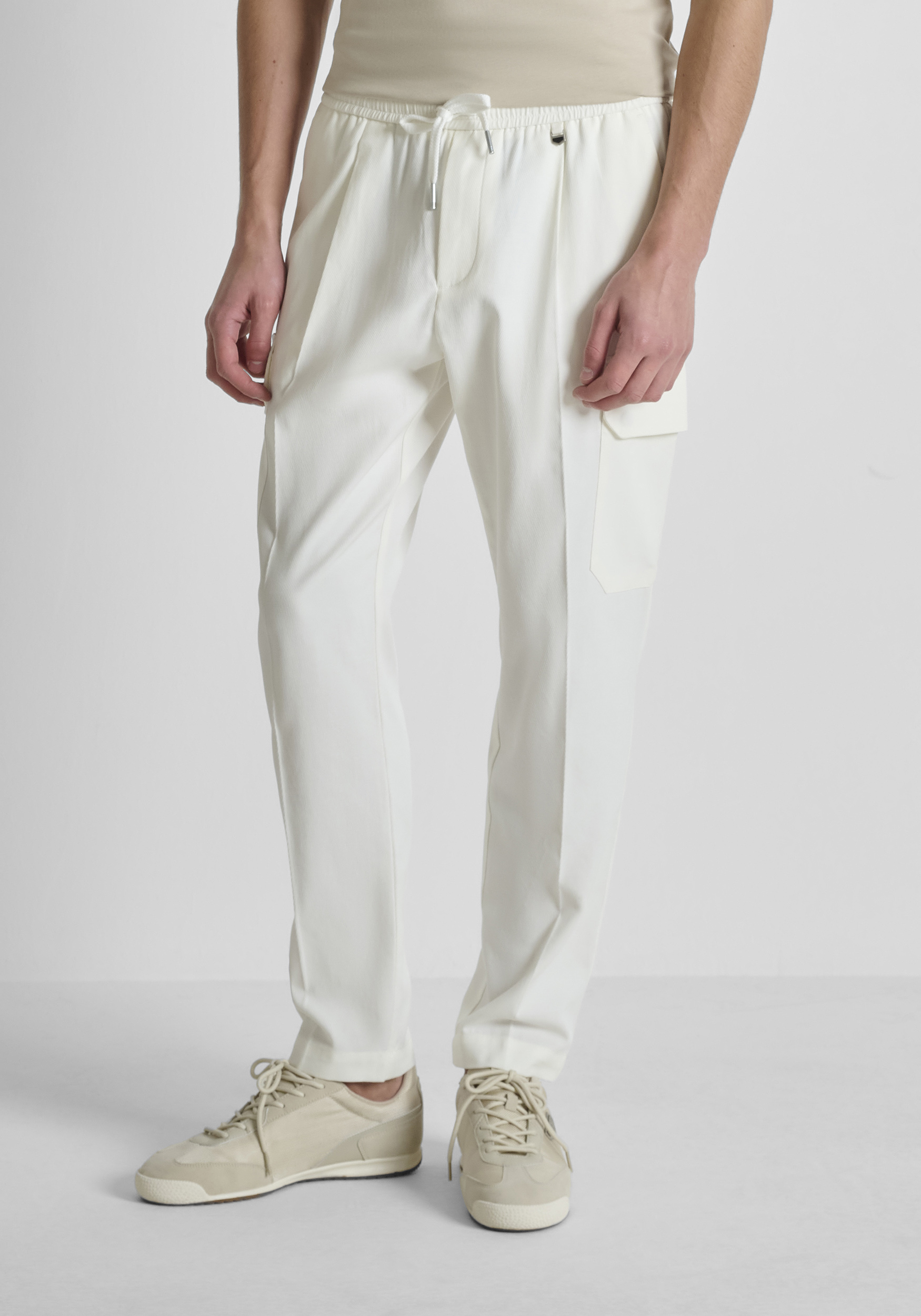 PANTALONES REGULAR FIT «NEIL» ESTILO CARGO DE MEZCLA DE ALGODÓN Y LYOCELL