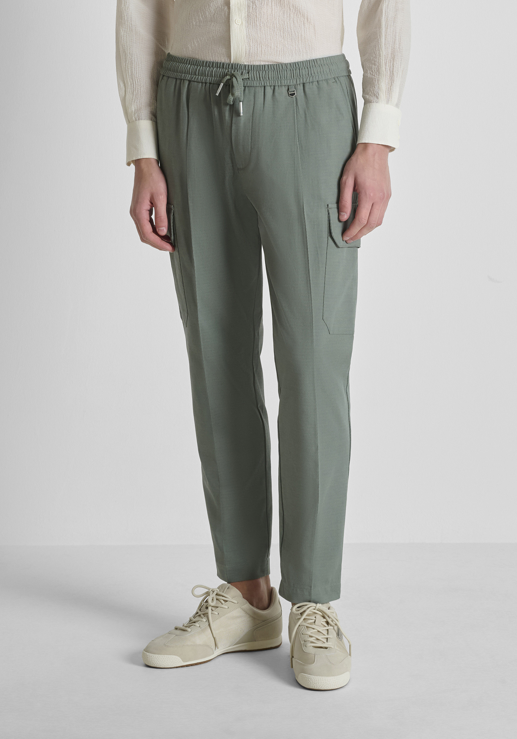 PANTALONES REGULAR FIT «NEIL» ESTILO CARGO DE MEZCLA DE ALGODÓN Y LYOCELL