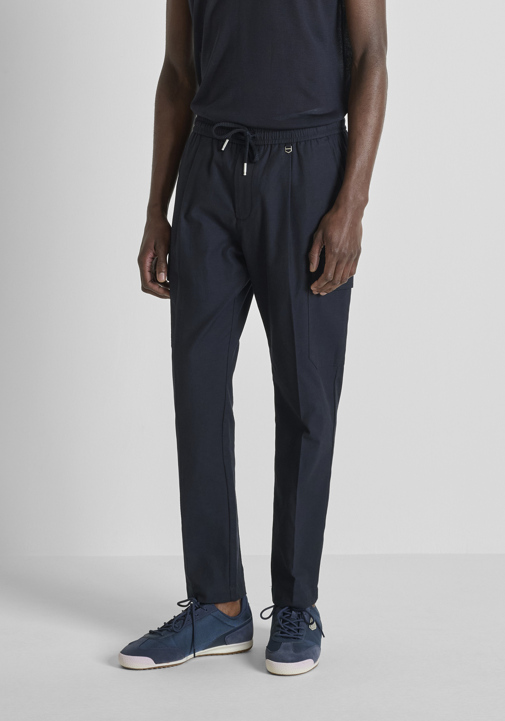 PANTALONES REGULAR FIT «NEIL» ESTILO CARGO DE MEZCLA DE ALGODÓN Y LYOCELL