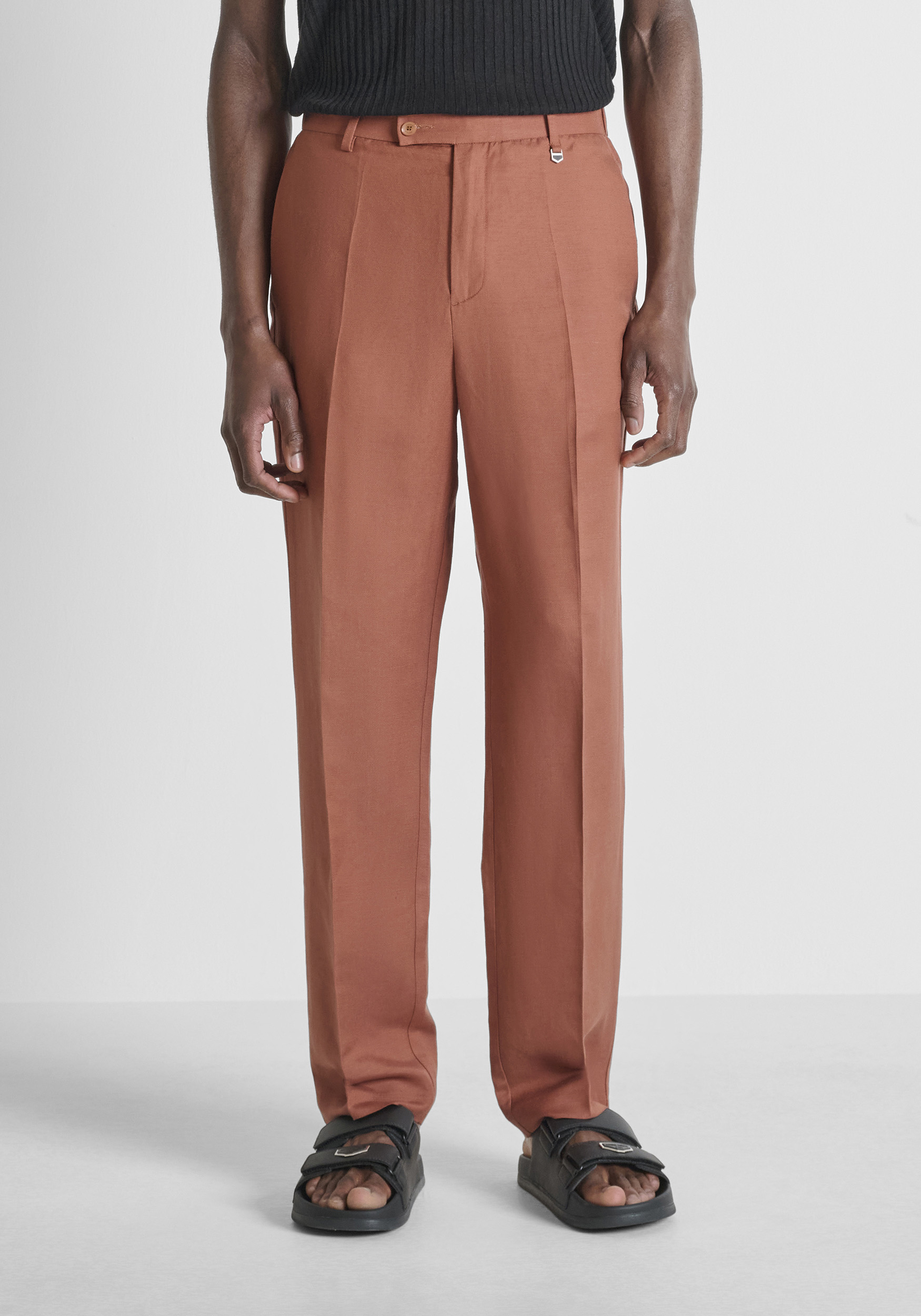 PANTALONES RELAXED FIT «EVAN» DE MEZCLA DE LINO Y VISCOSA SLUB