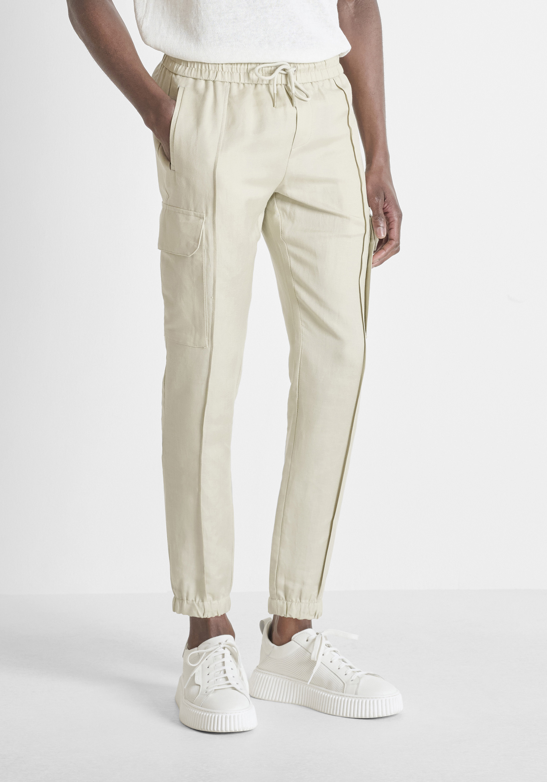 PANTALONES REGULAR FIT «EDWARD» DE MEZCLA DE LINO Y VISCOSA SLUB