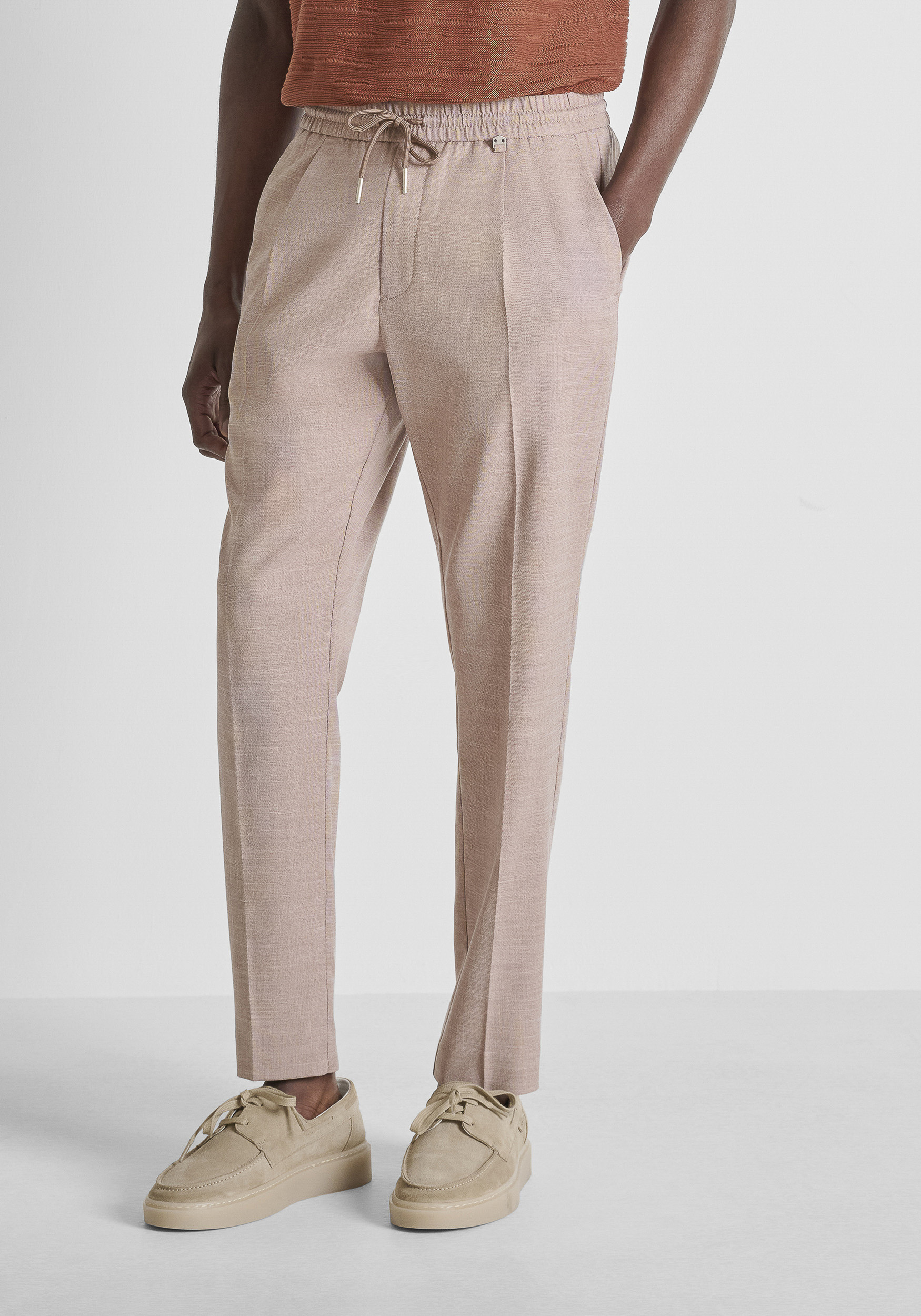 PANTALONES REGULAR FIT «NEIL» DE MEZCLA DE VISCOSA ELÁSTICA SLUB