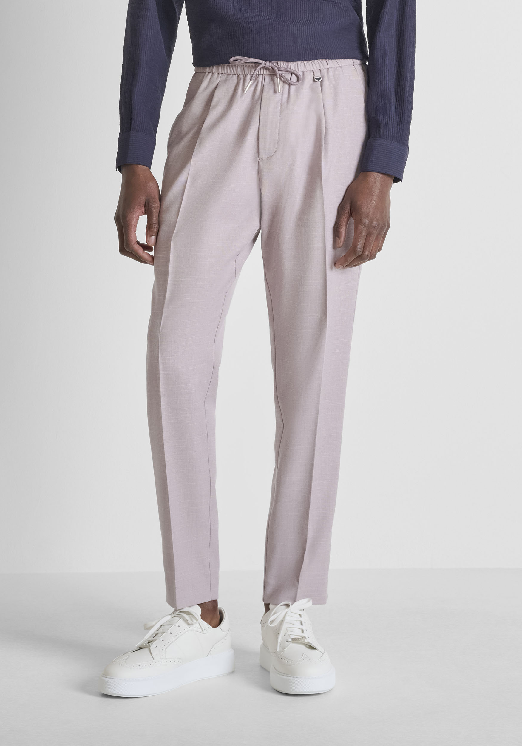 PANTALONES REGULAR FIT «NEIL» DE MEZCLA DE VISCOSA ELÁSTICA SLUB