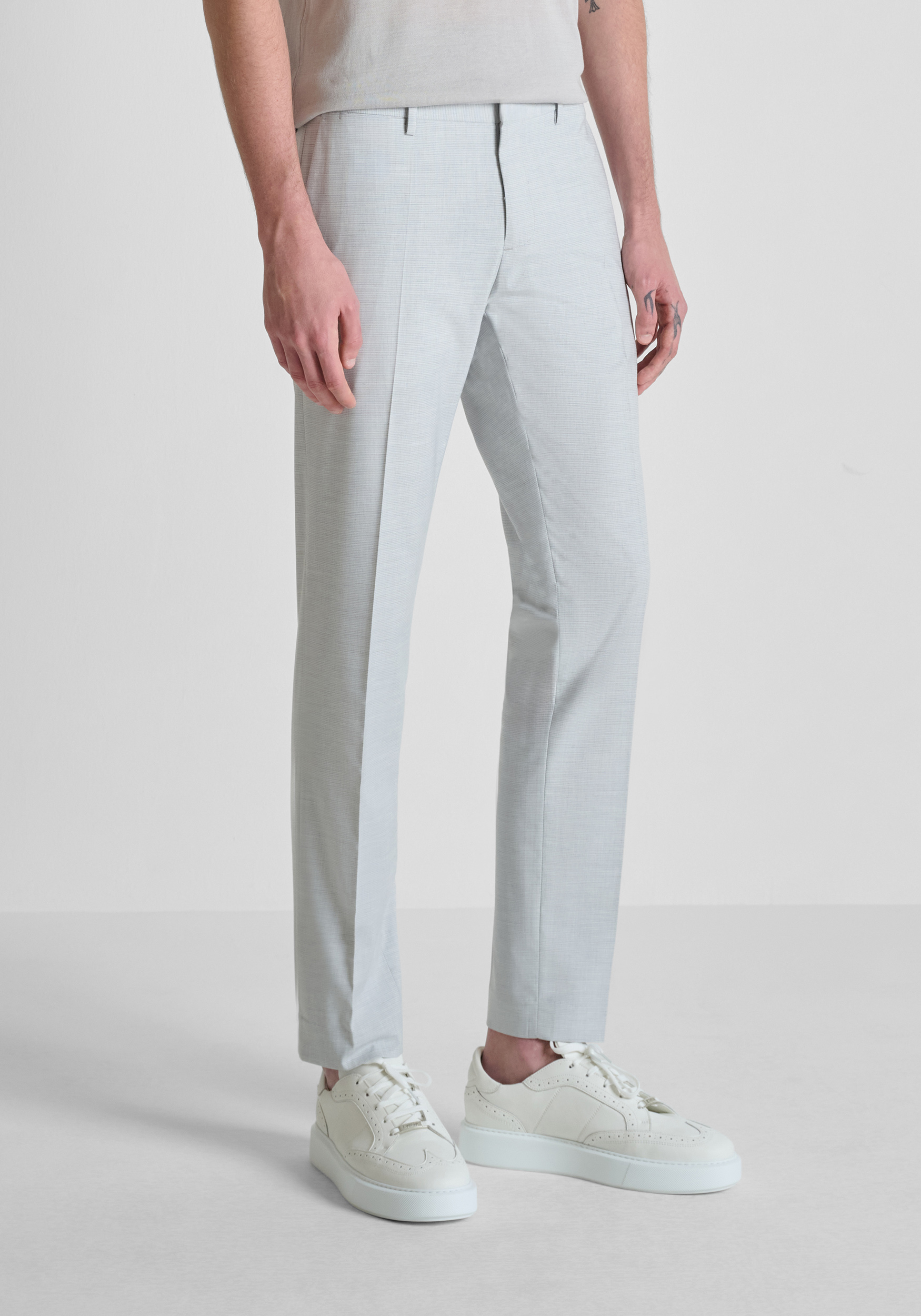 PANTALONES SLIM FIT «BONNIE» DE MEZCLA DE VISCOSA ELÁSTICA CON MICROPATRÓN