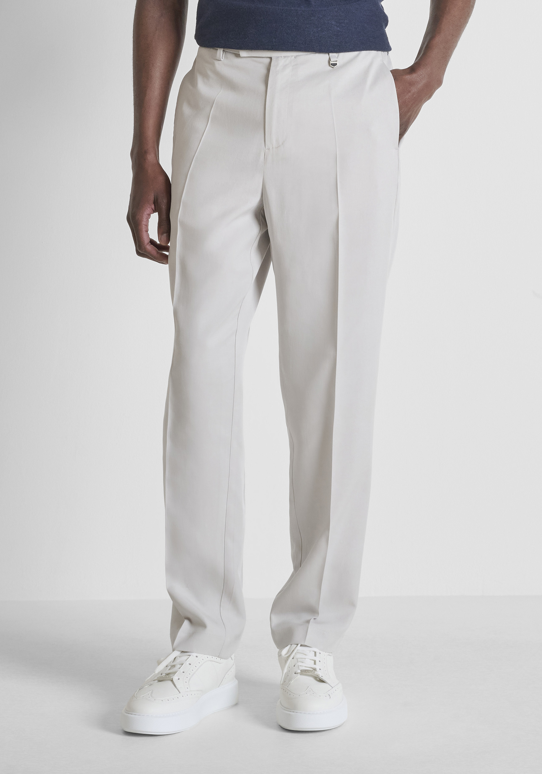 PANTALONES RELAXED FIT «EVAN» DE MEZCLA DE LINO Y LYOCELL