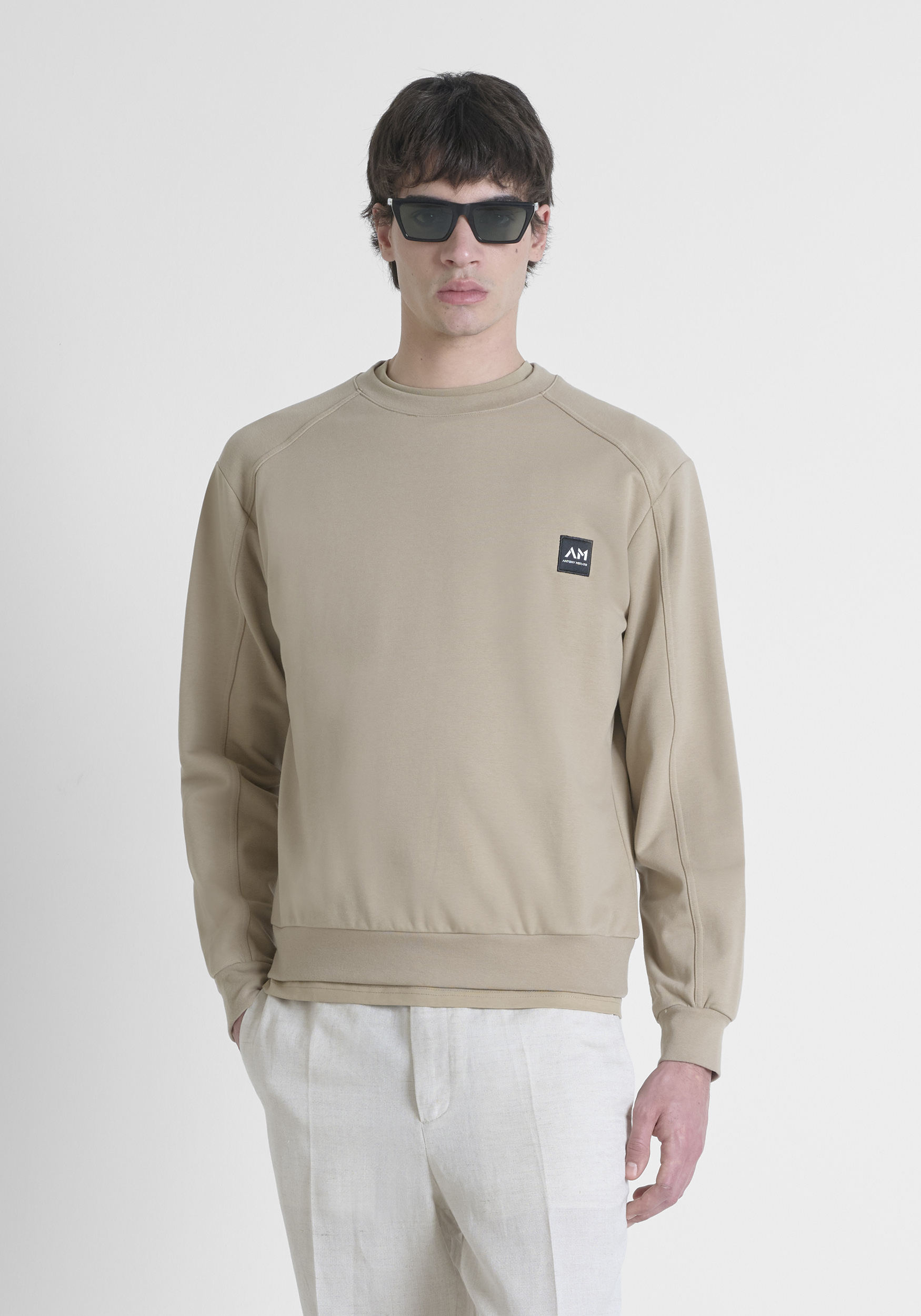 FELPA RELAXED FIT IN MISTO COTONE CON LOGO CUCITO