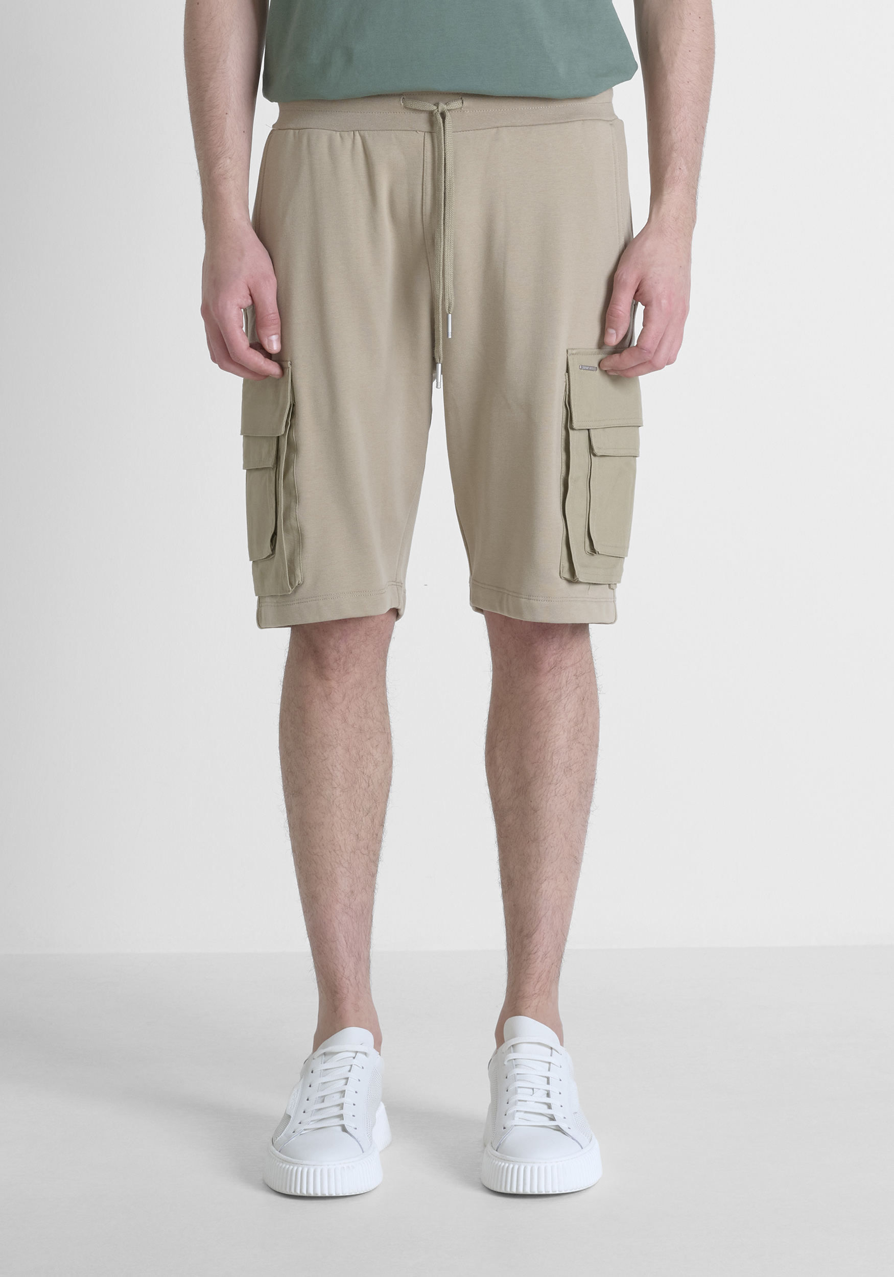 SHORTS IN FELPA REGULAR FIT IN MISTO COTONE CON LOGO RICAMATO