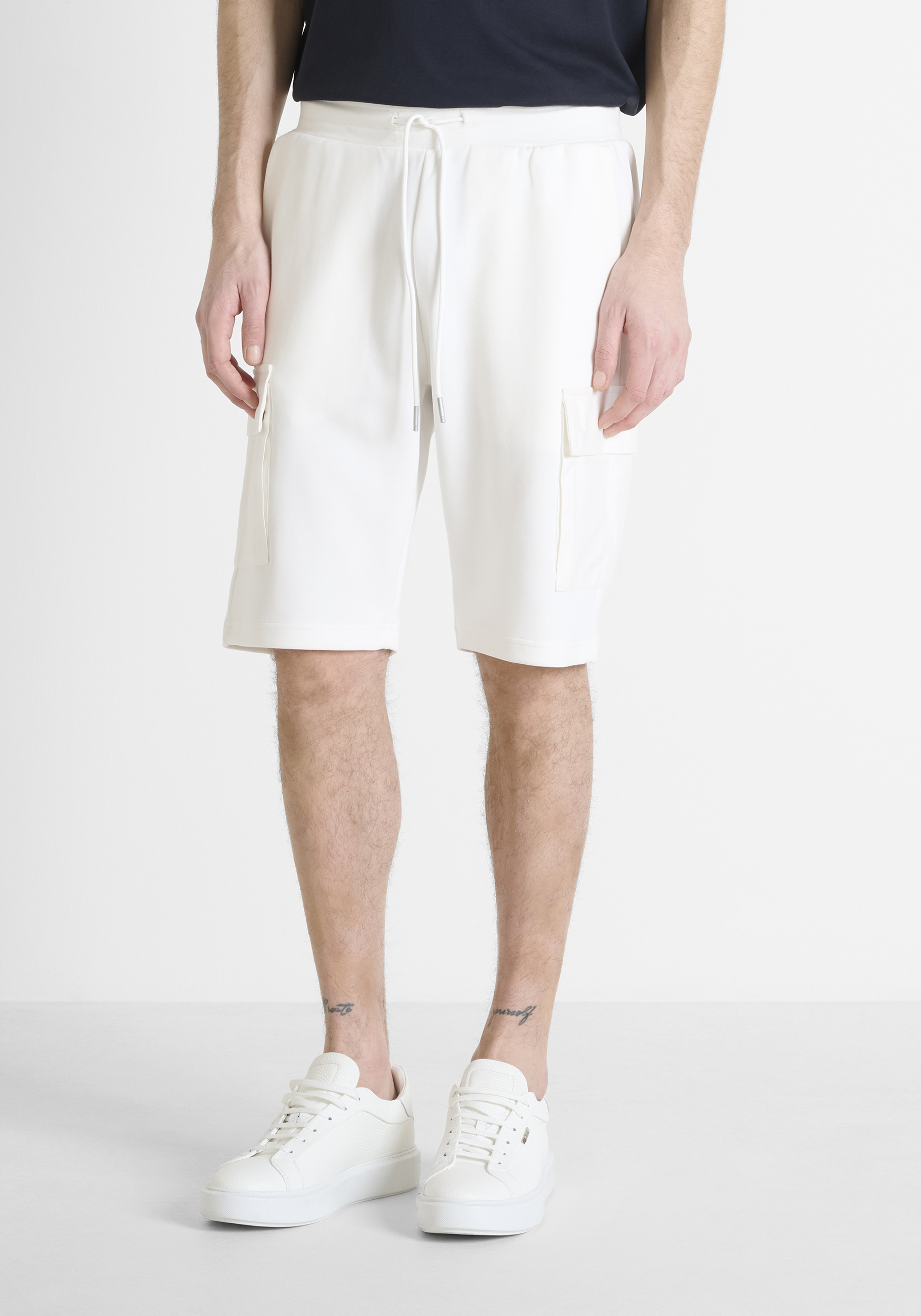 PANTALONCINI IN FELPA REGULAR FIT IN MISTO COTONE CON LOGO RICAMATO