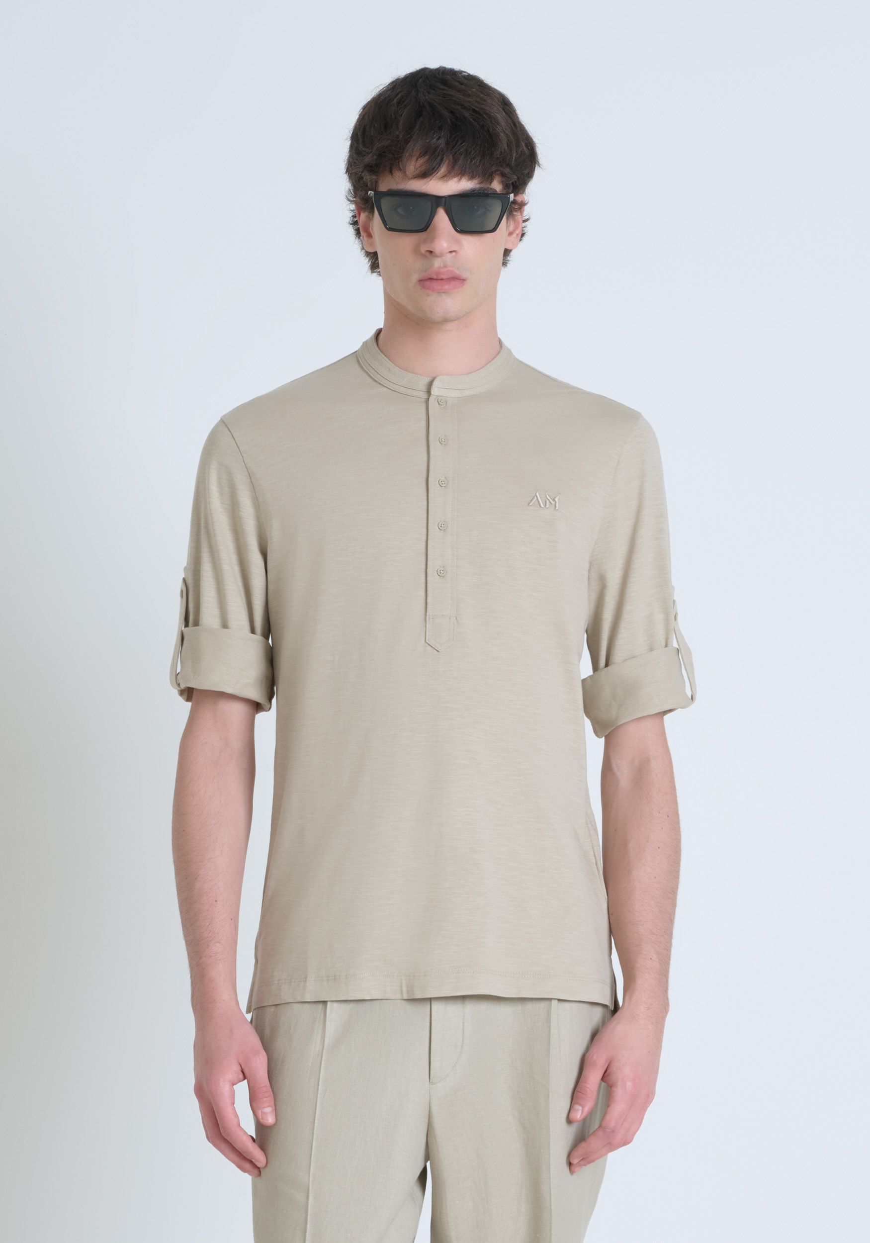 T-SHIRT REGULAR FIT IN COTONE CON LOGO RICAMATO