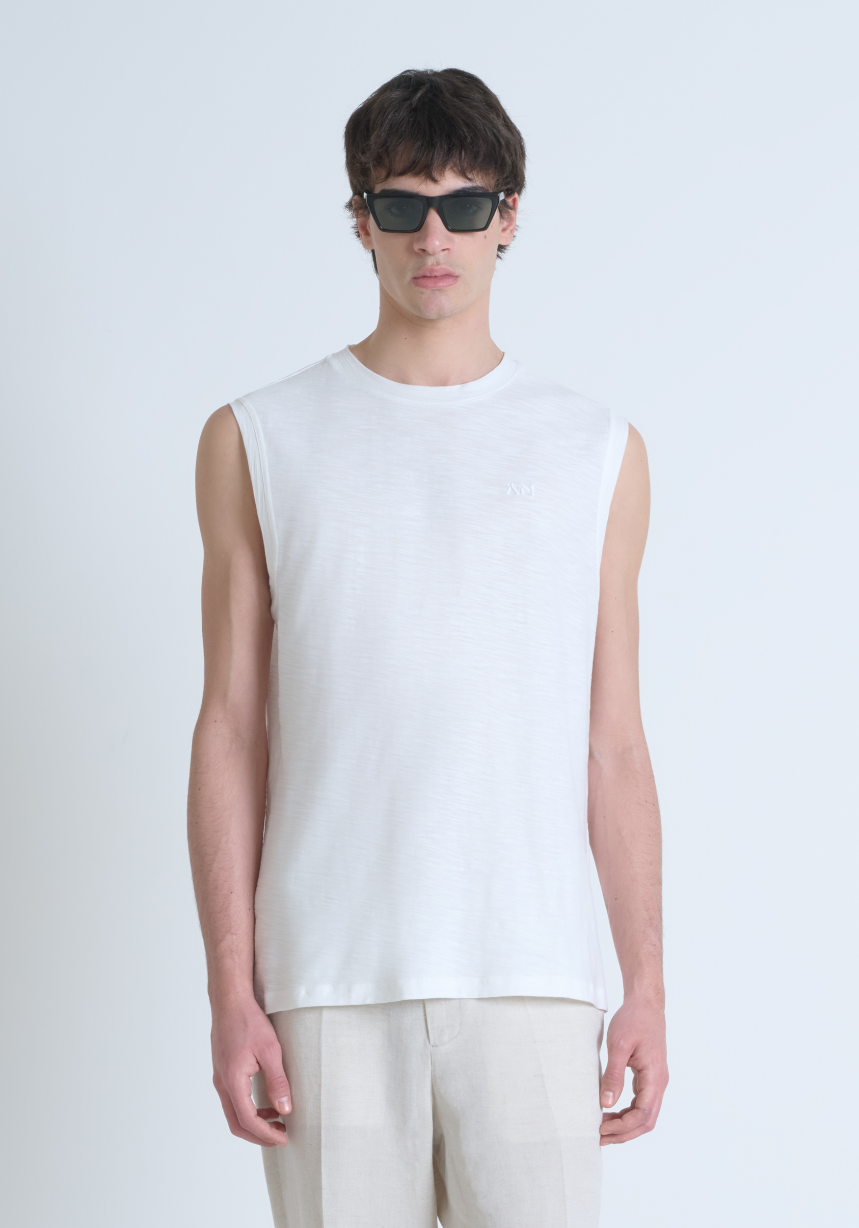 T.SHIRT REGULAR FIT IN JERSEY DI COTONE CON LOGO RICAMATO