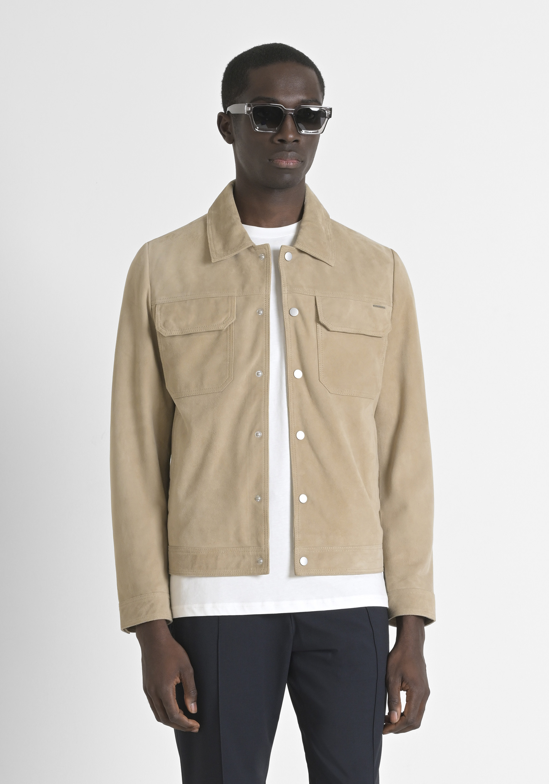 GIACCA SLIM FIT IN CAMOSCIO