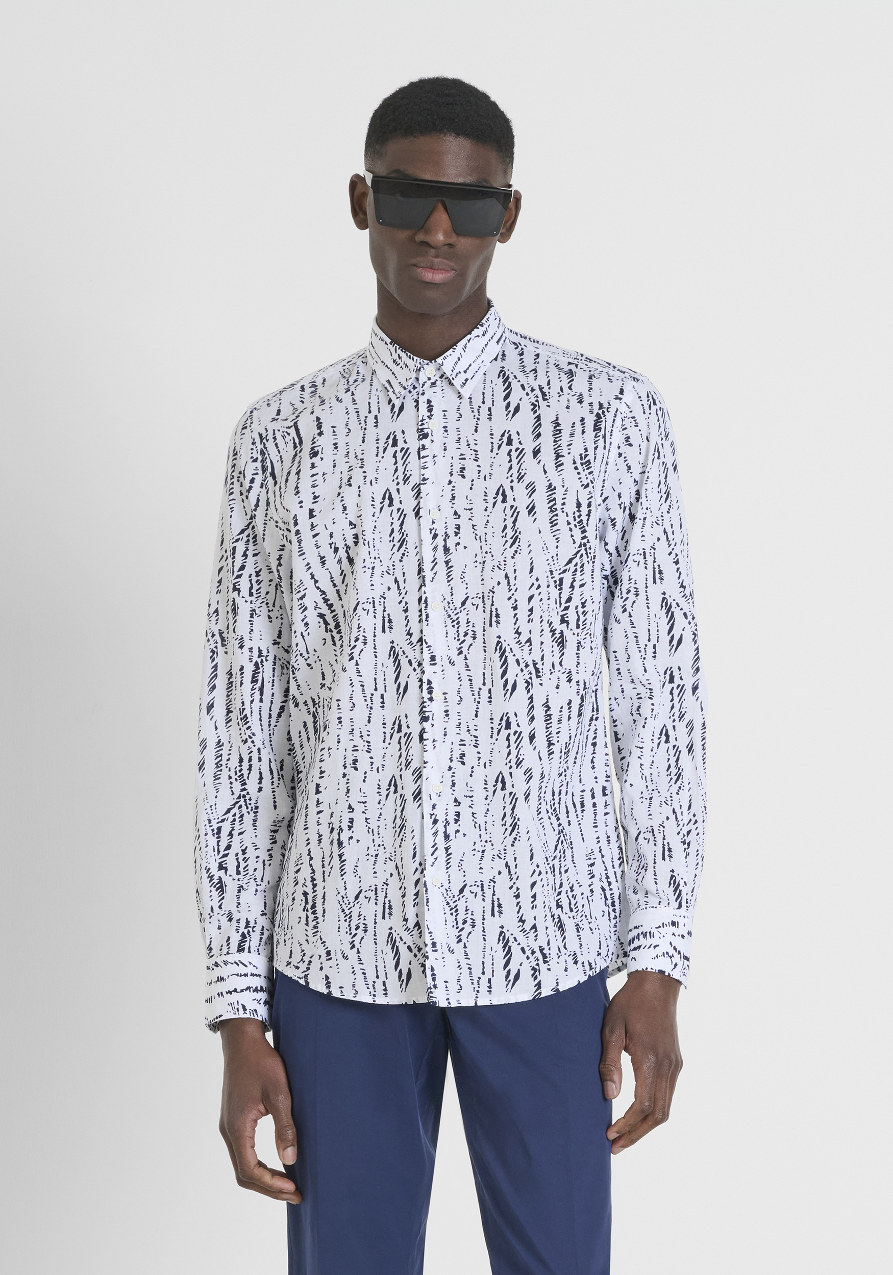 CAMICIA SLIM FIT "NAPOLI" IN MISTO COTONE E LINO TOCCO MORBIDO