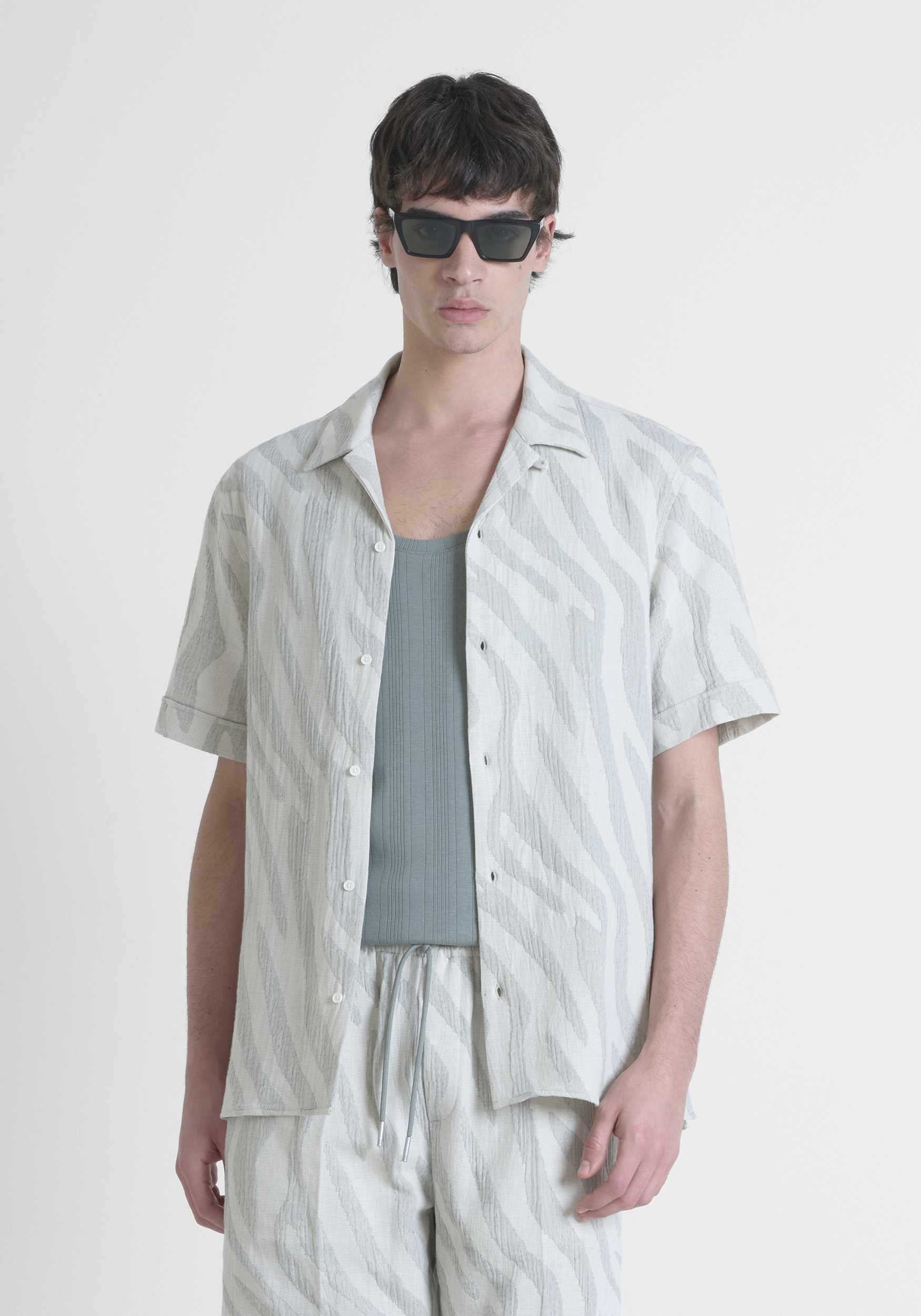 CAMICIA REGULAR STRAIGHT FIT "HONOLULU" IN JACQUARD DI COTONE