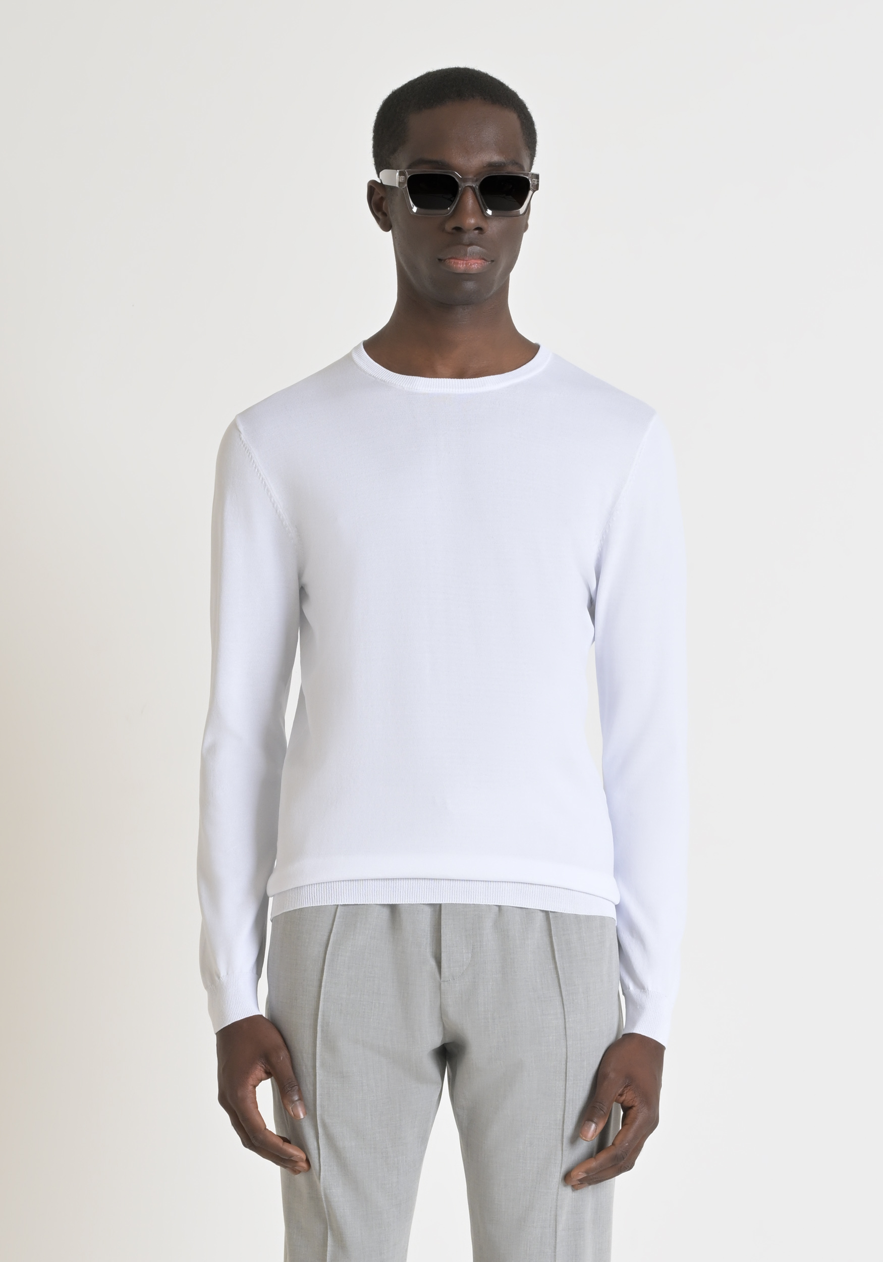 MAGLIA SUPER SLIM FIT IN MISTO VISCOSA FILATO SUPER FINE