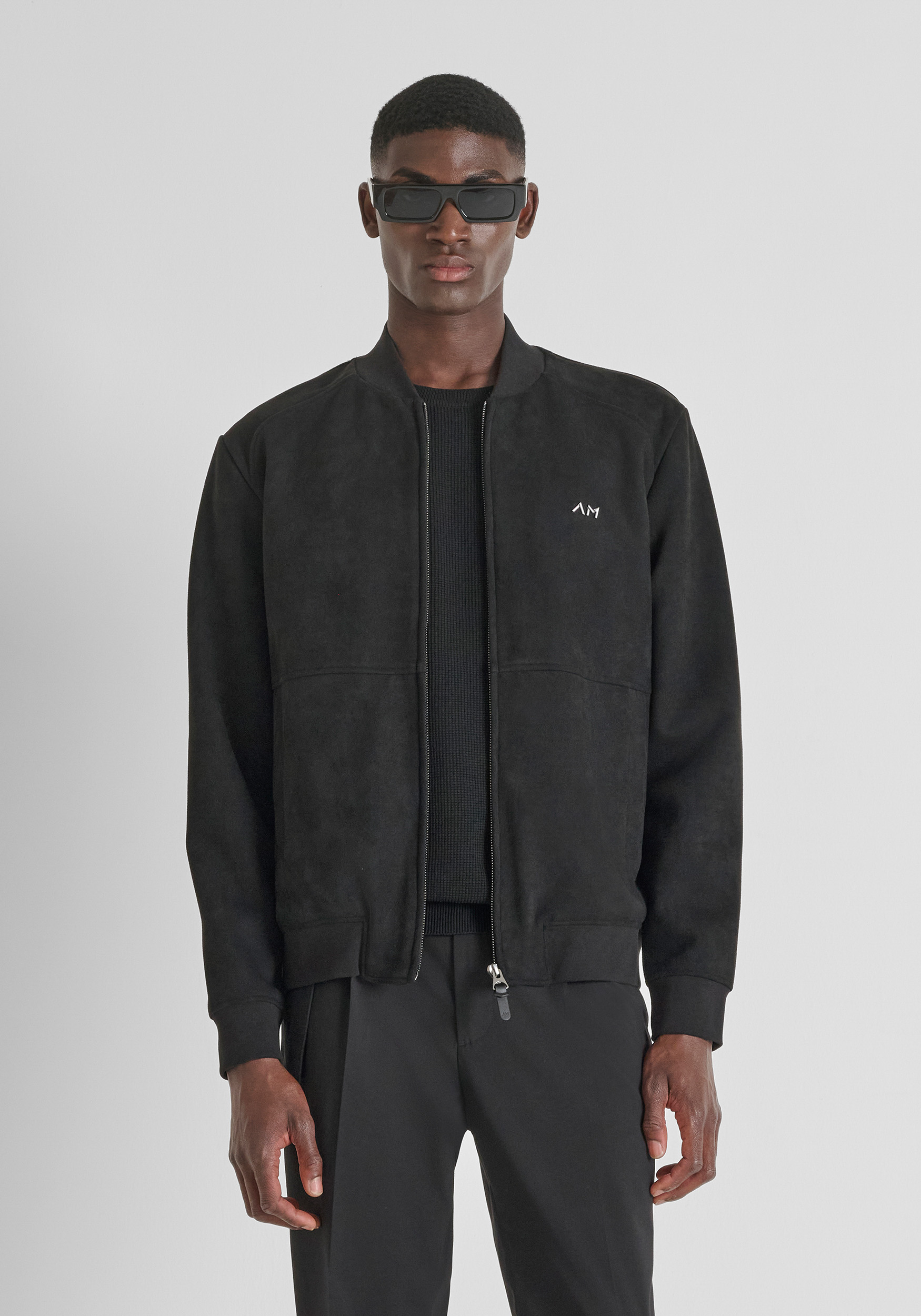 SUDADERA REGULAR FIT CON CREMALLERA EN TEJIDO EFECTO ANTE