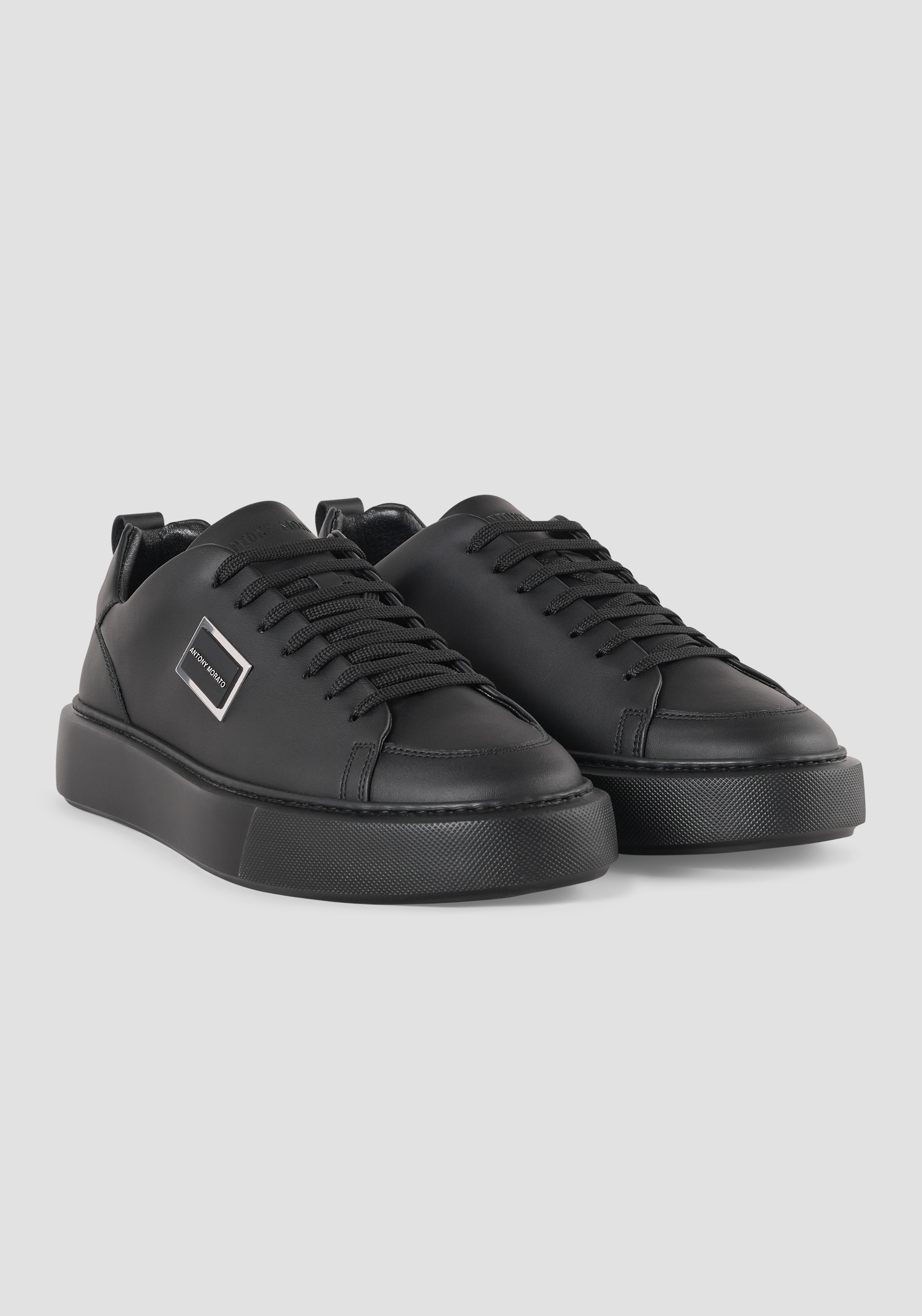 SNEAKER METAL «DIXON» EN PIEL