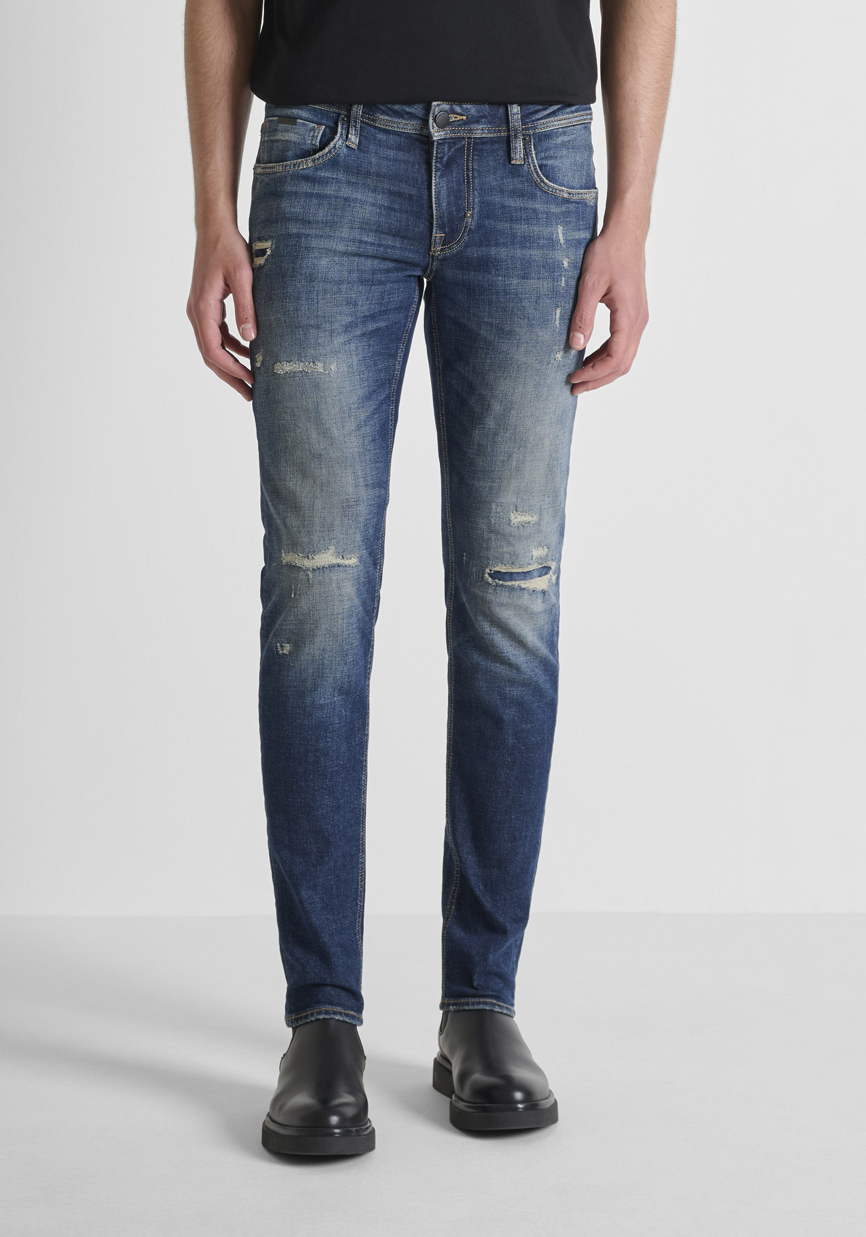 JEANS "OZZY" TAPERED FIT IN DENIM ELASTICO CON STRAPPI