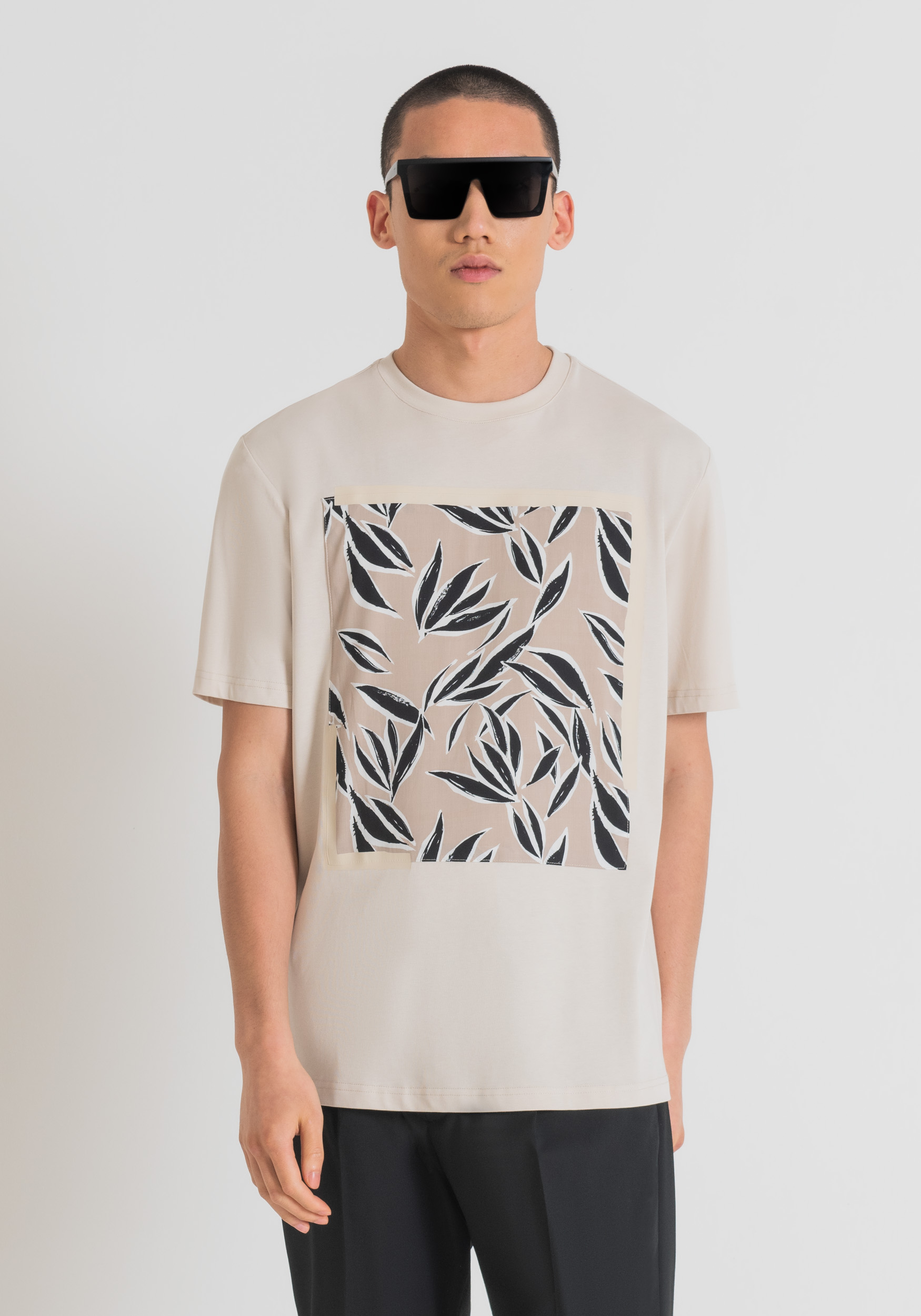 T-SHIRT RELAXED FIT IN COTONE CON STAMPA FRONTALE