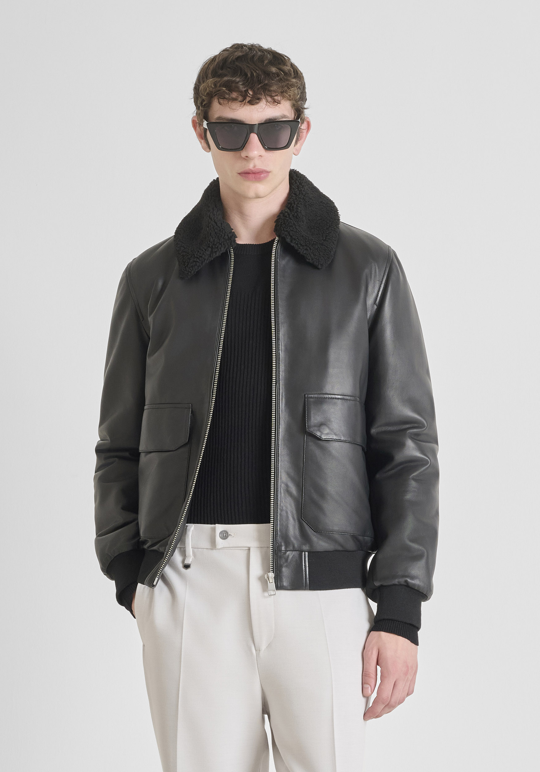 GIUBBOTTO REGULAR FIT IN VERA PELLE CON COLLO TEDDY