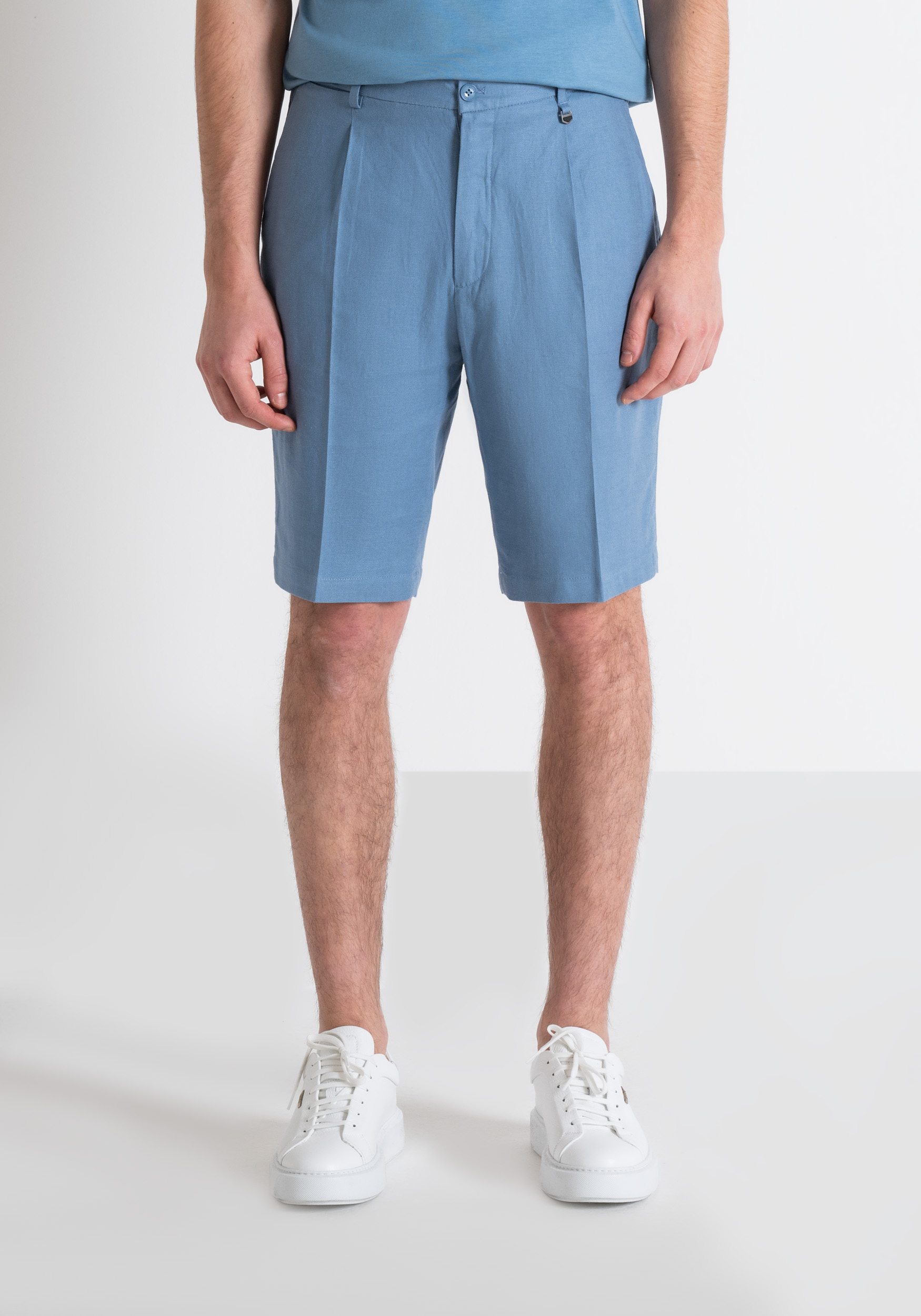 SHORTS CARROT FIT “GUSTAF” IN MISTO LINO E VISCOSA
