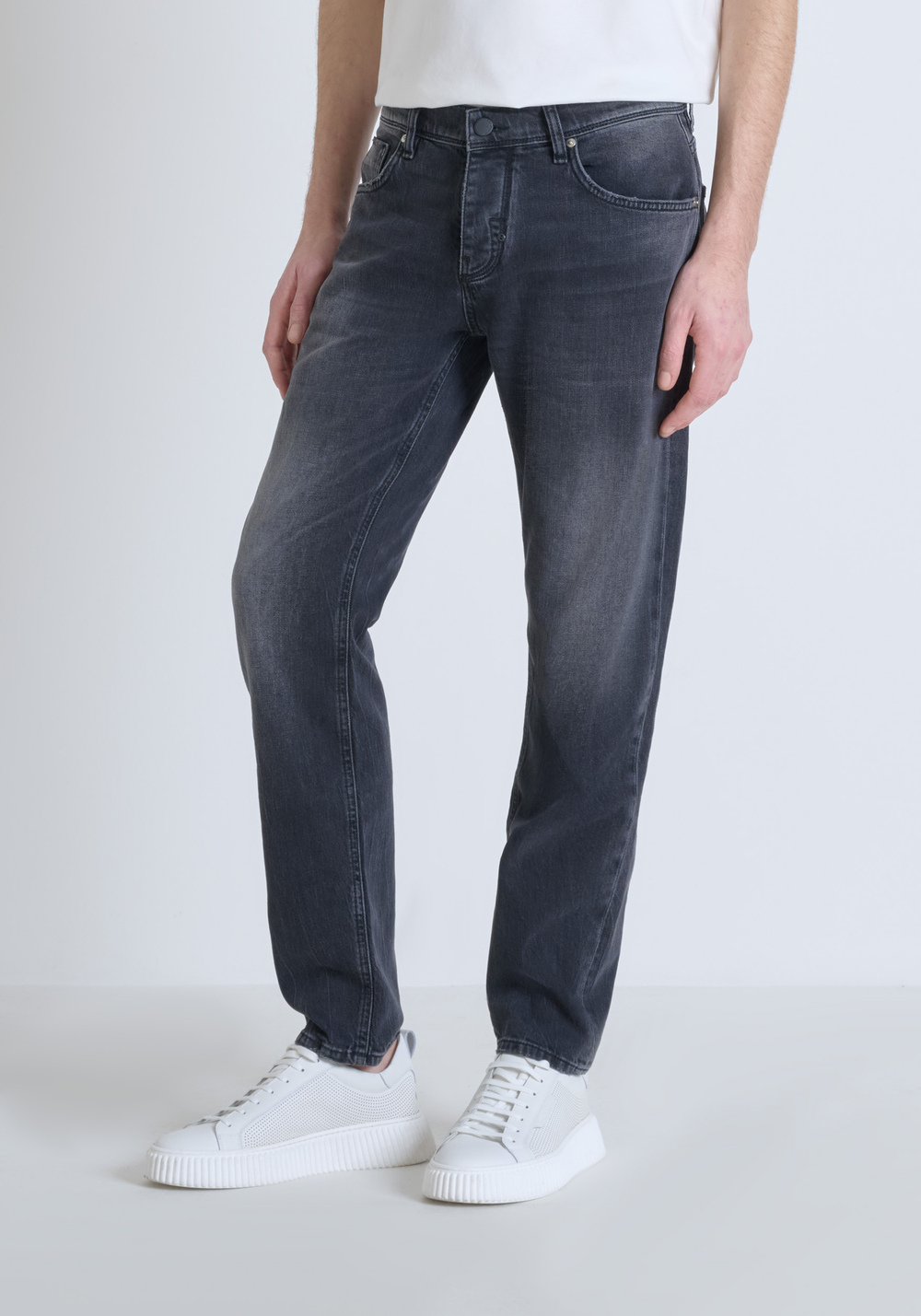 STRAIGHT FIT SLIM "CLEVE" STRETCH DENIM JEANS - Jeans | Antony Morato Online Shop