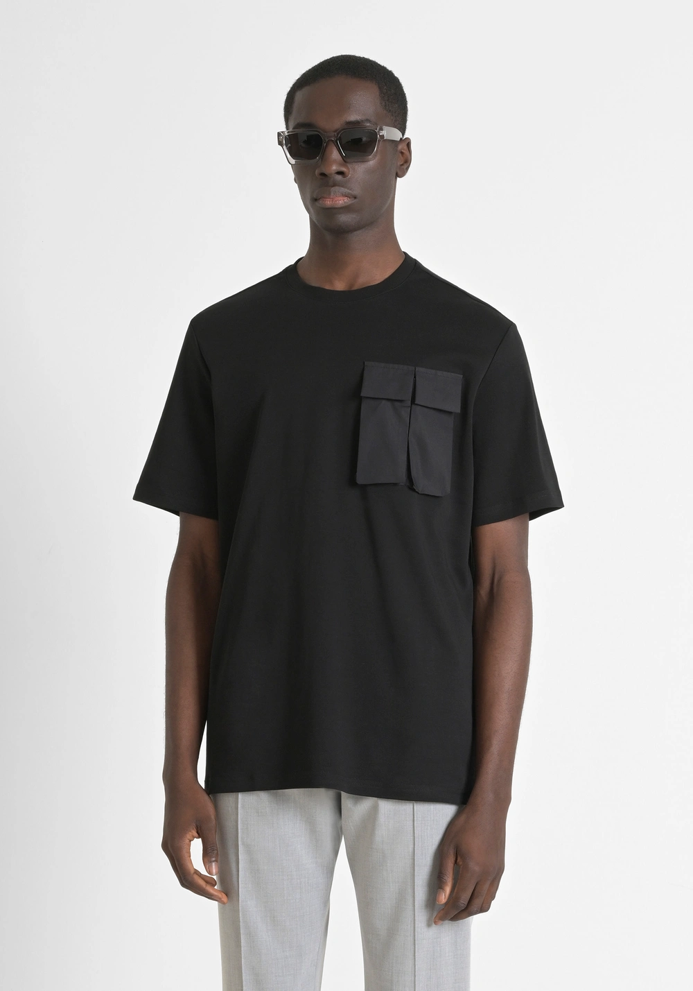 RELAXED FIT 100% COTTON JERSEY T-SHIRT WITH DOUBLE BREAST POCKET AND EMBOSSED LOGO ON BACK - Men's T-shirts & Polo | Antony Morato Online Shop