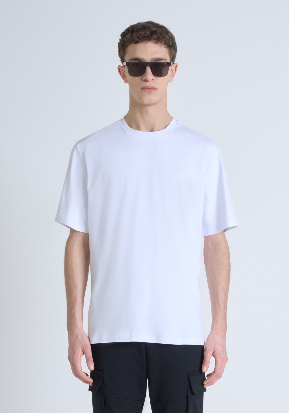 CAMISETA RELAXED FIT DE PUNTO DE ALGODÓN PURO CON ESTAMPADO MINIMALISTA Y LOGOTIPO EN LA PARTE TRASERA - Camisetas y polo | Antony Morato Online Shop